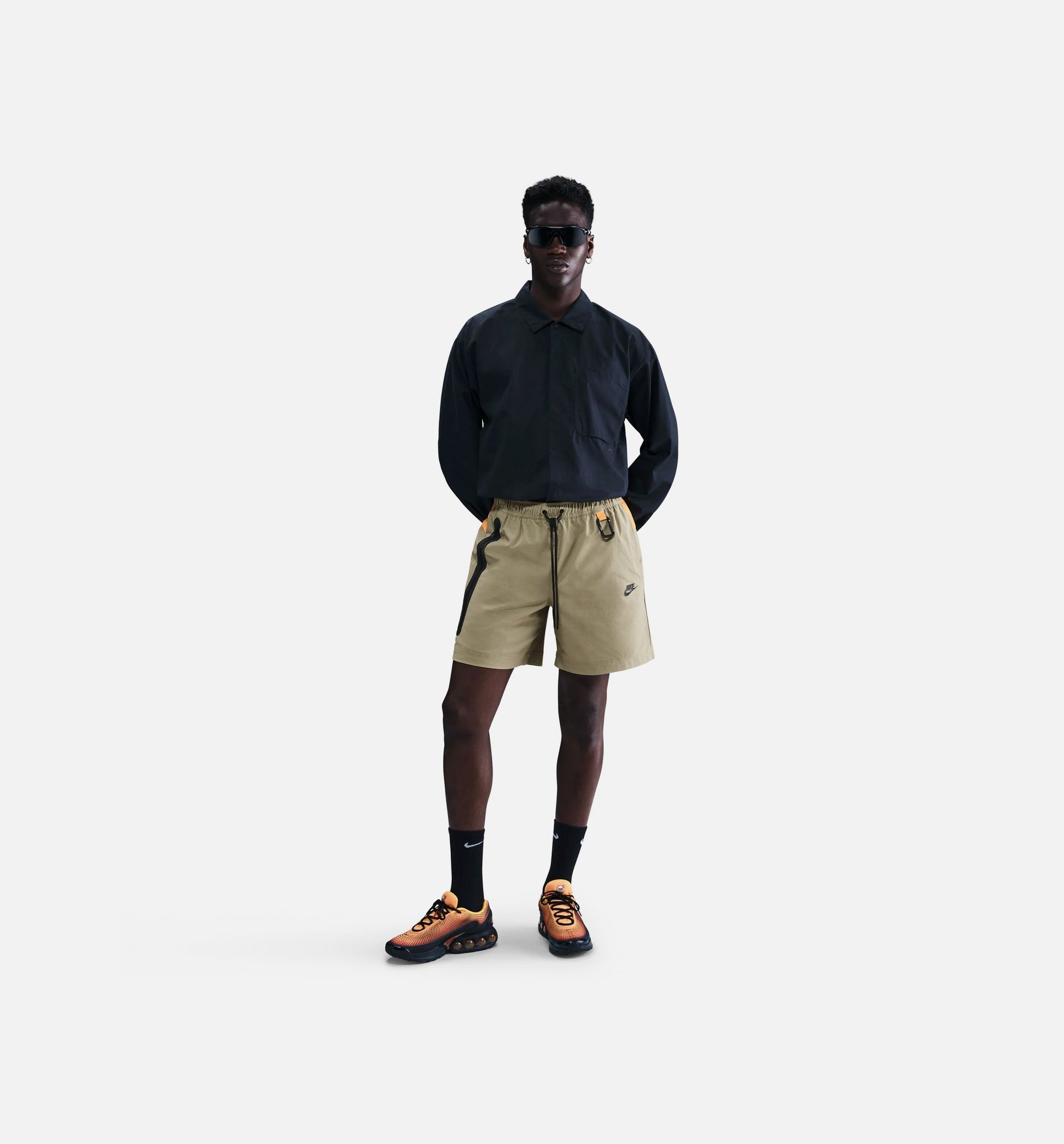 Tech Woven Trek Mens Short Nike – Гарантія оригінальності – боковий вид