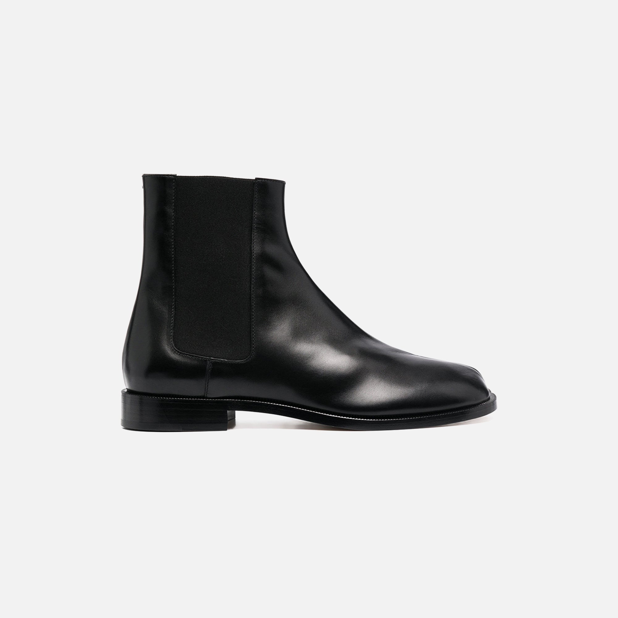 Оригінальна Tabi Chelsea MM Box Calf Black Maison margiela – боковий вид