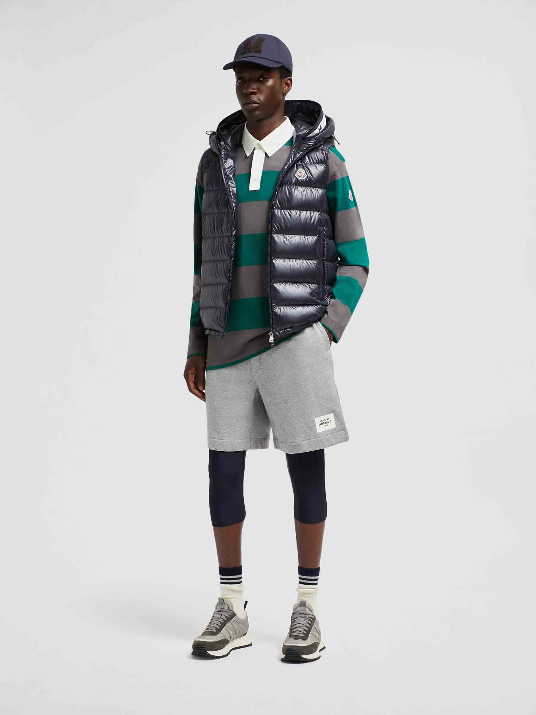 Moncler Outerwear оригінал | Швидка доставка Україна – вид ззаду