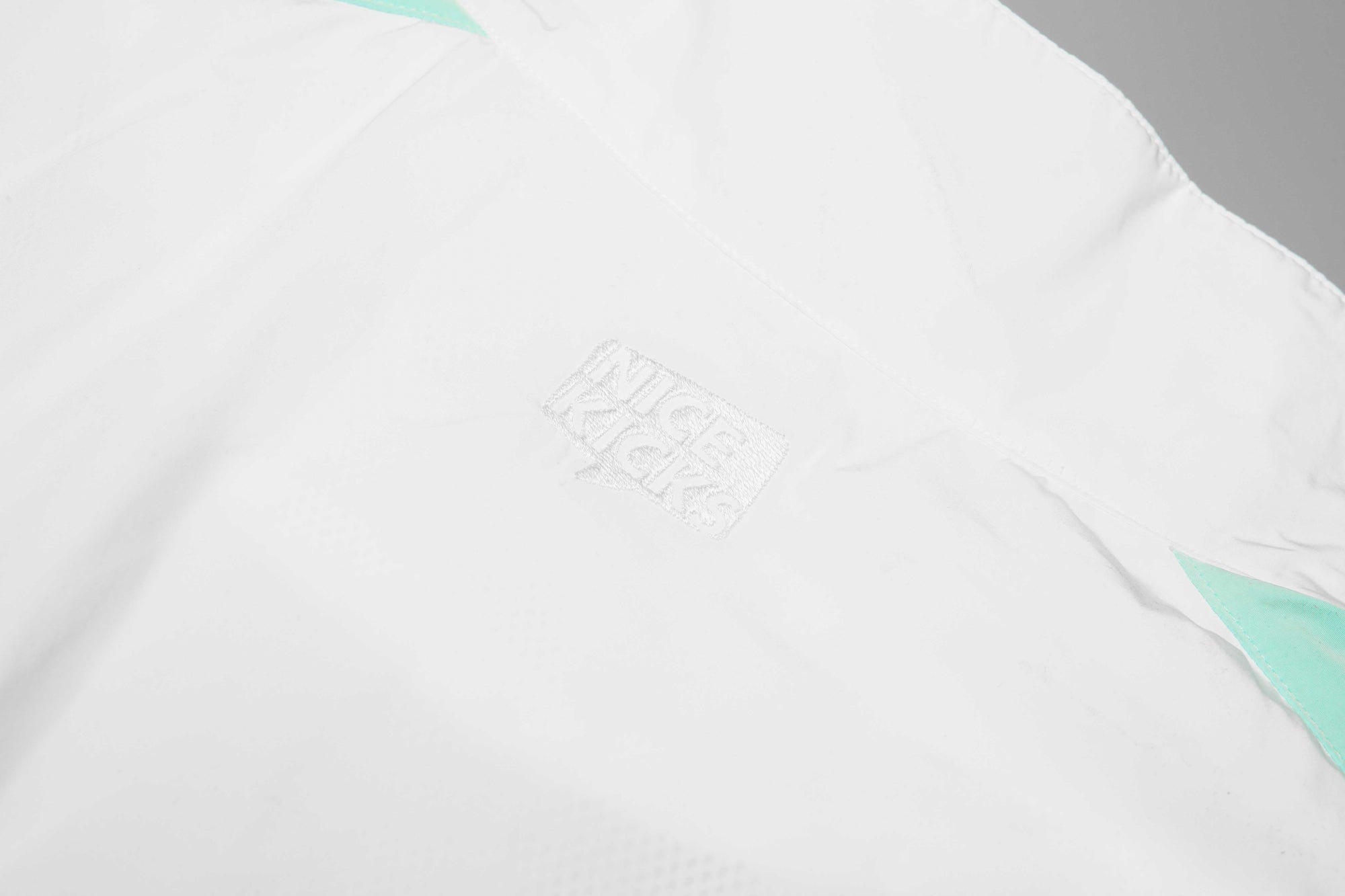 X Nice Kicks Mens Track Jacket White Adidas оригінал – Купити в Україні – збільшений вид - ADIDAS