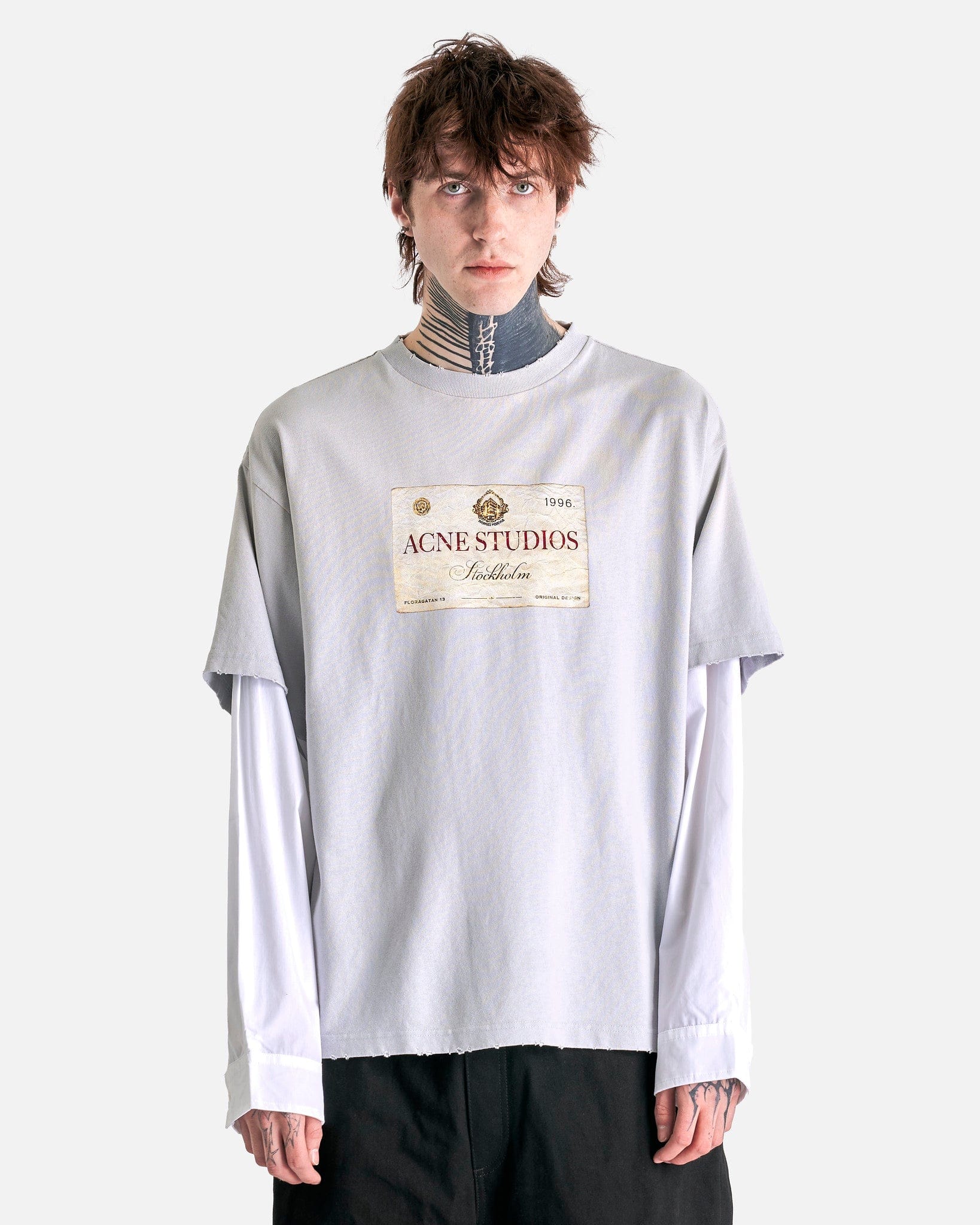 1996 Og Acne Studios T-Shirt In Light Grey Acne studios – Гарантія оригінальності – боковий вид