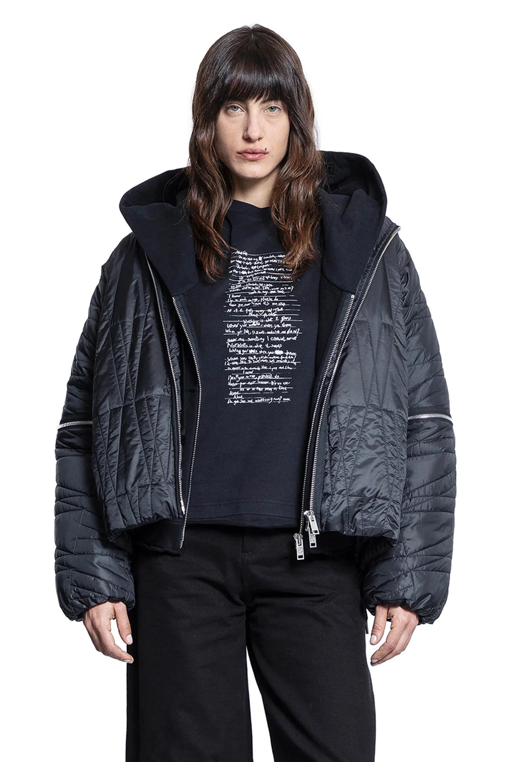 Willow Smith Collaboration Haissa Short Down Jacket Moncler оригінал – Купити в Україні – боковий вид