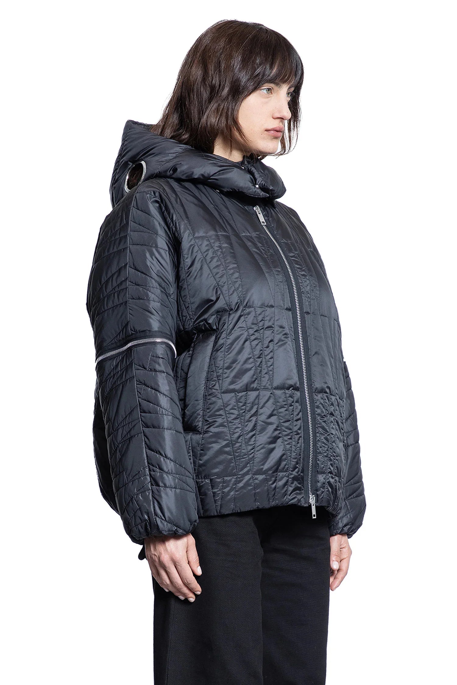 Willow Smith Collaboration Haissa Short Down Jacket Moncler оригінал – Купити в Україні – детальний вид