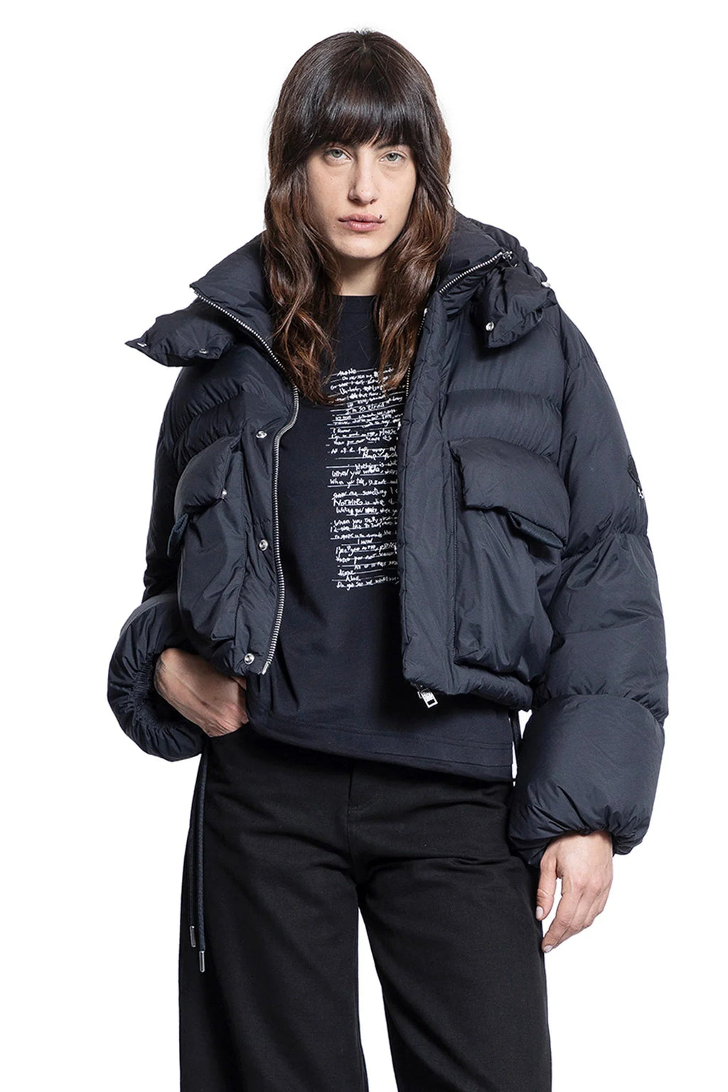 Willow Smith Collaboration Kar Short Down Jacket Moncler – Гарантія оригінальності – боковий вид