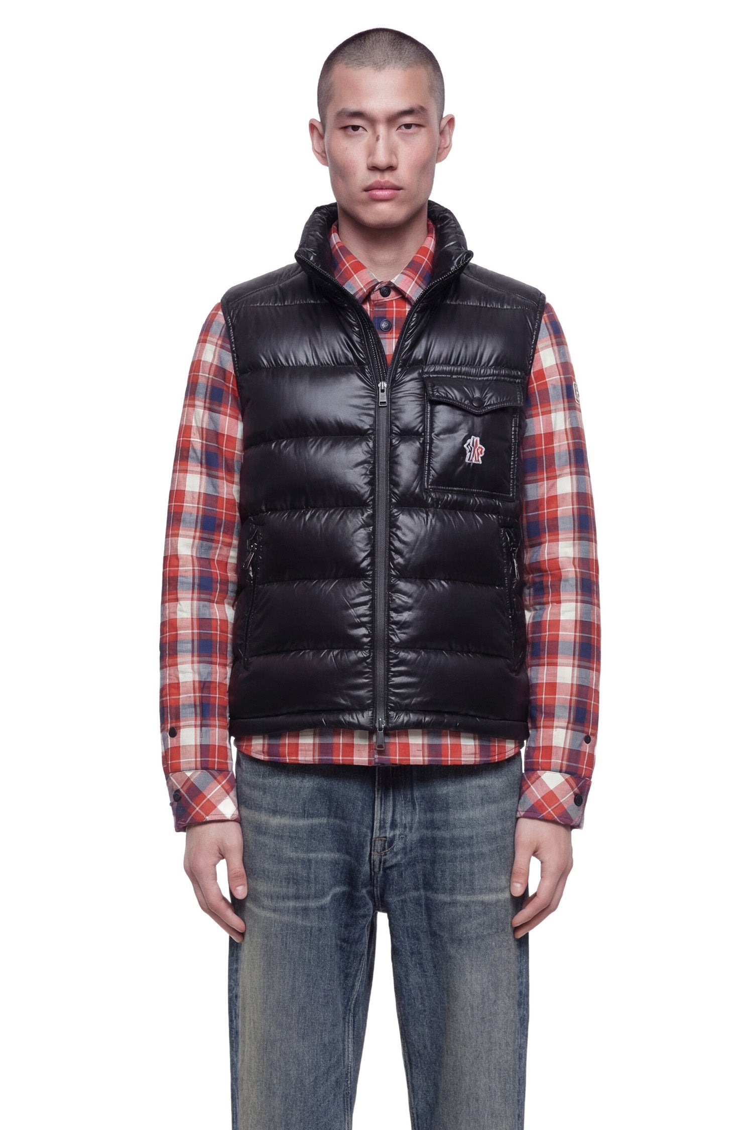 Оригінальна Uychi Short Down Vest Moncler – боковий вид