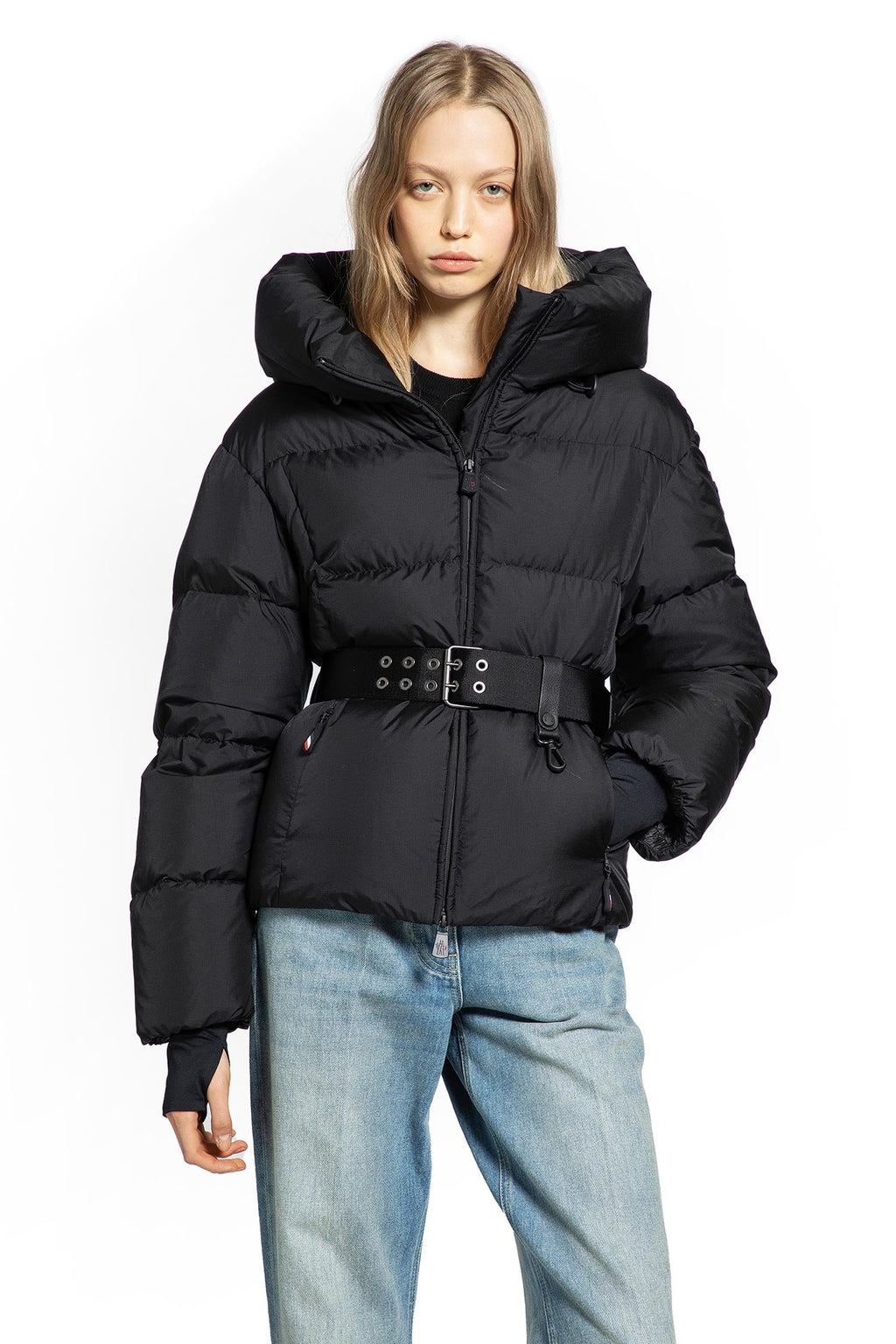 Nisene Hooded Short Down Jacket Moncler оригінал – Купити в Україні – боковий вид