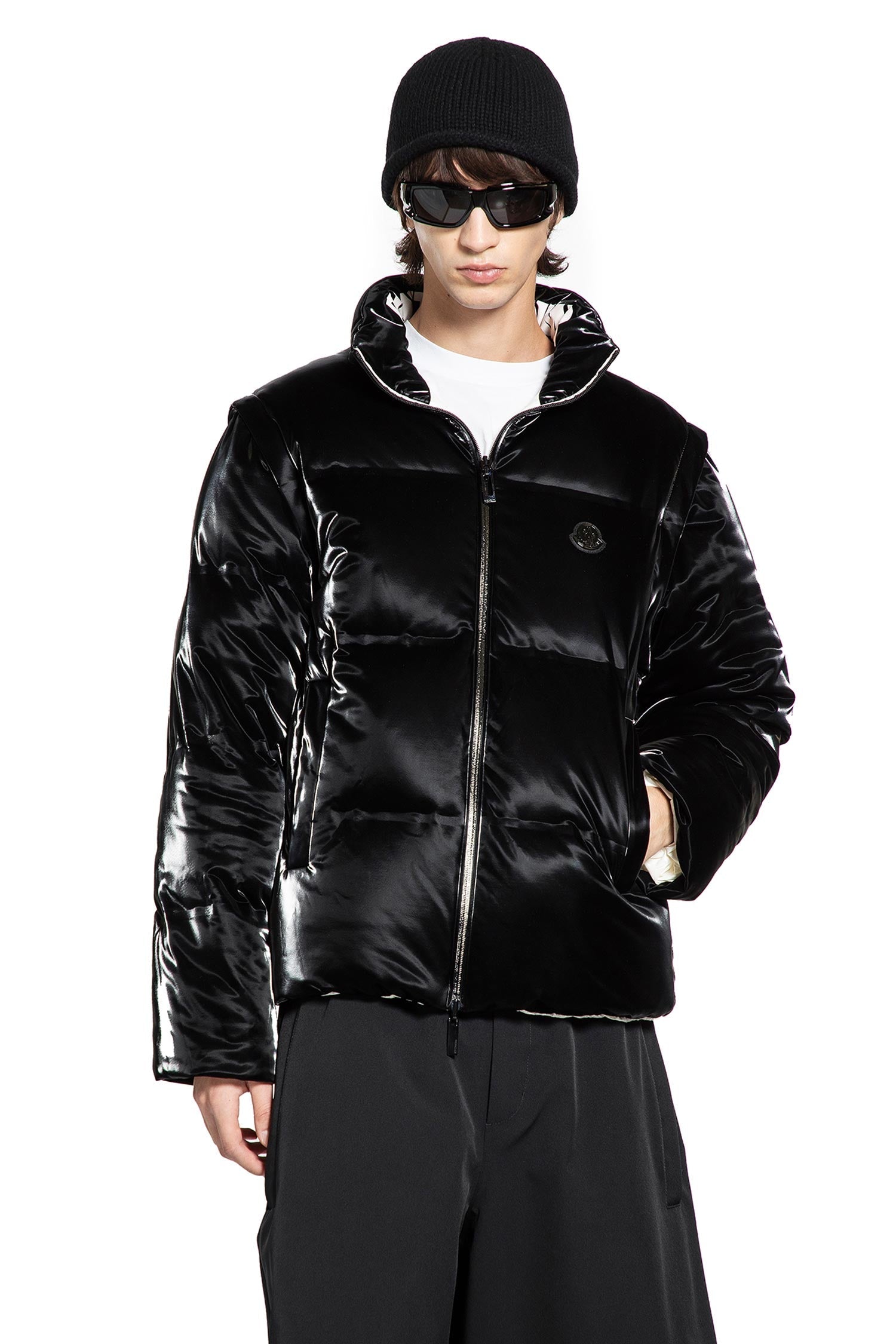 Moncler Outerwear оригінал | Швидка доставка Україна – боковий вид