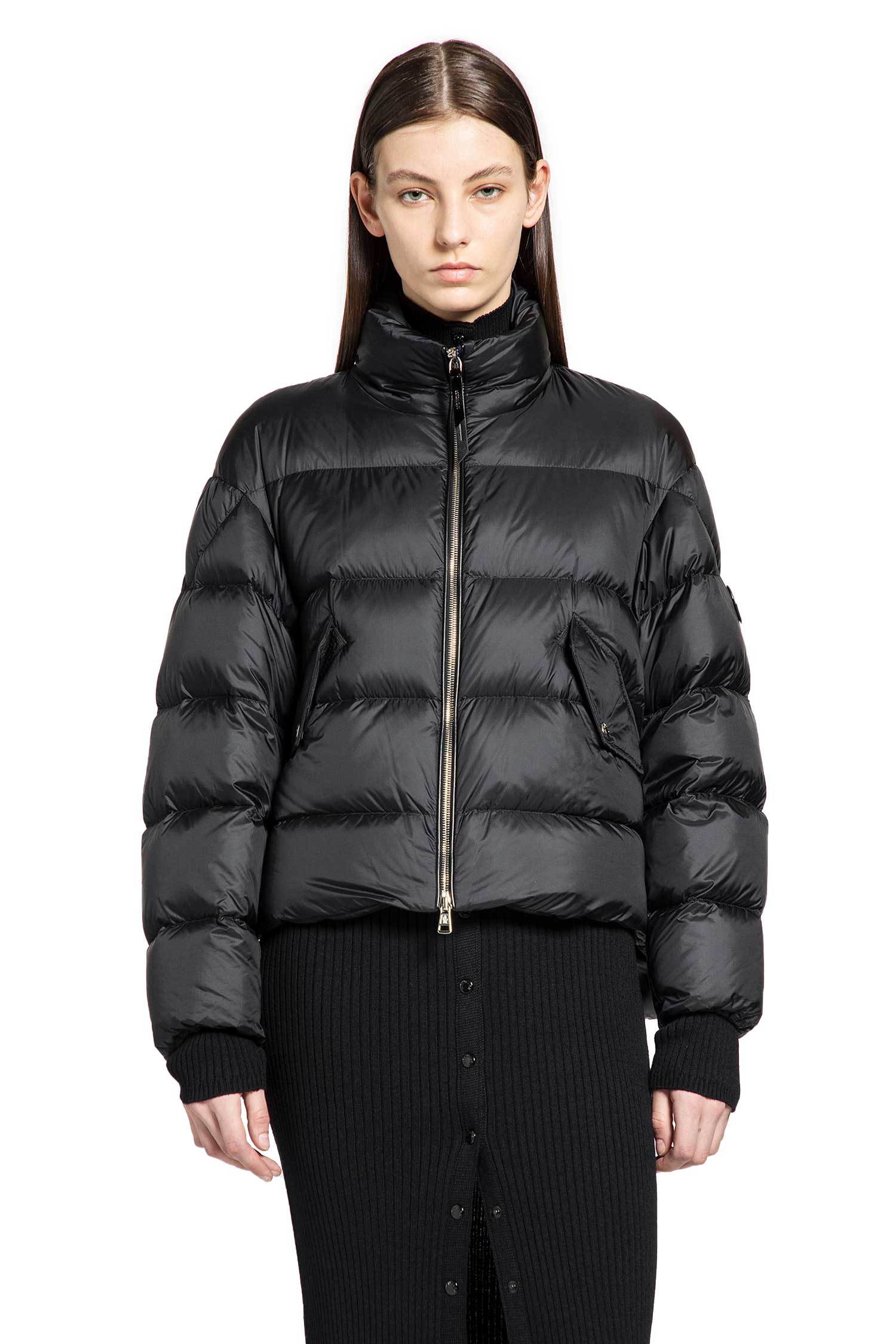 Оригінальна Ee72 Collaboration Blas Short Down Jacket Moncler – вид ззаду