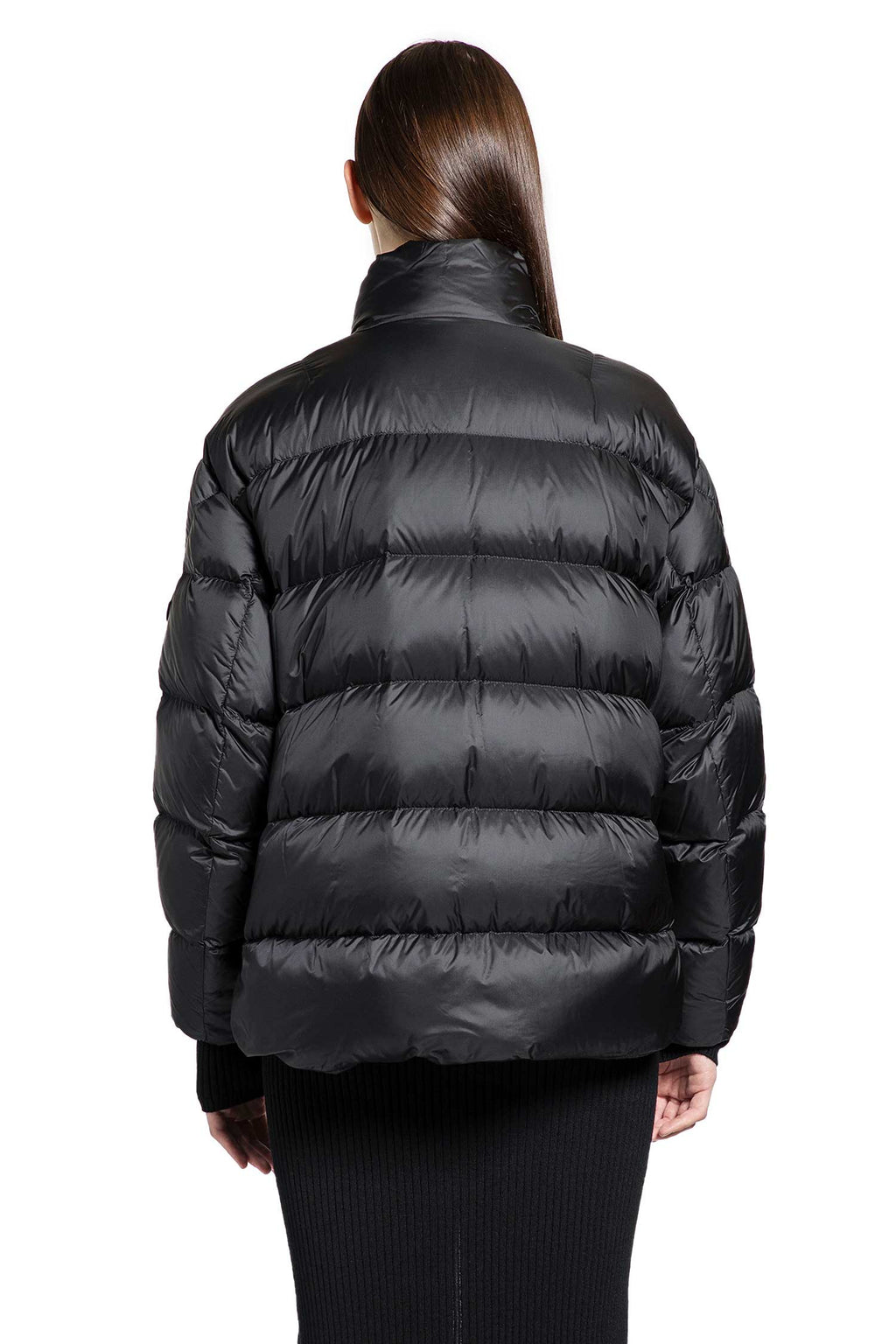 Оригінальна Ee72 Collaboration Blas Short Down Jacket Moncler – збільшений вид