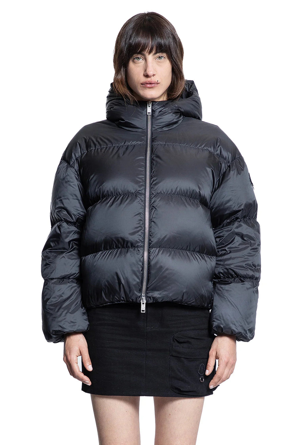 Skaara Short Down Jacket Moncler – Гарантія оригінальності – вид ззаду