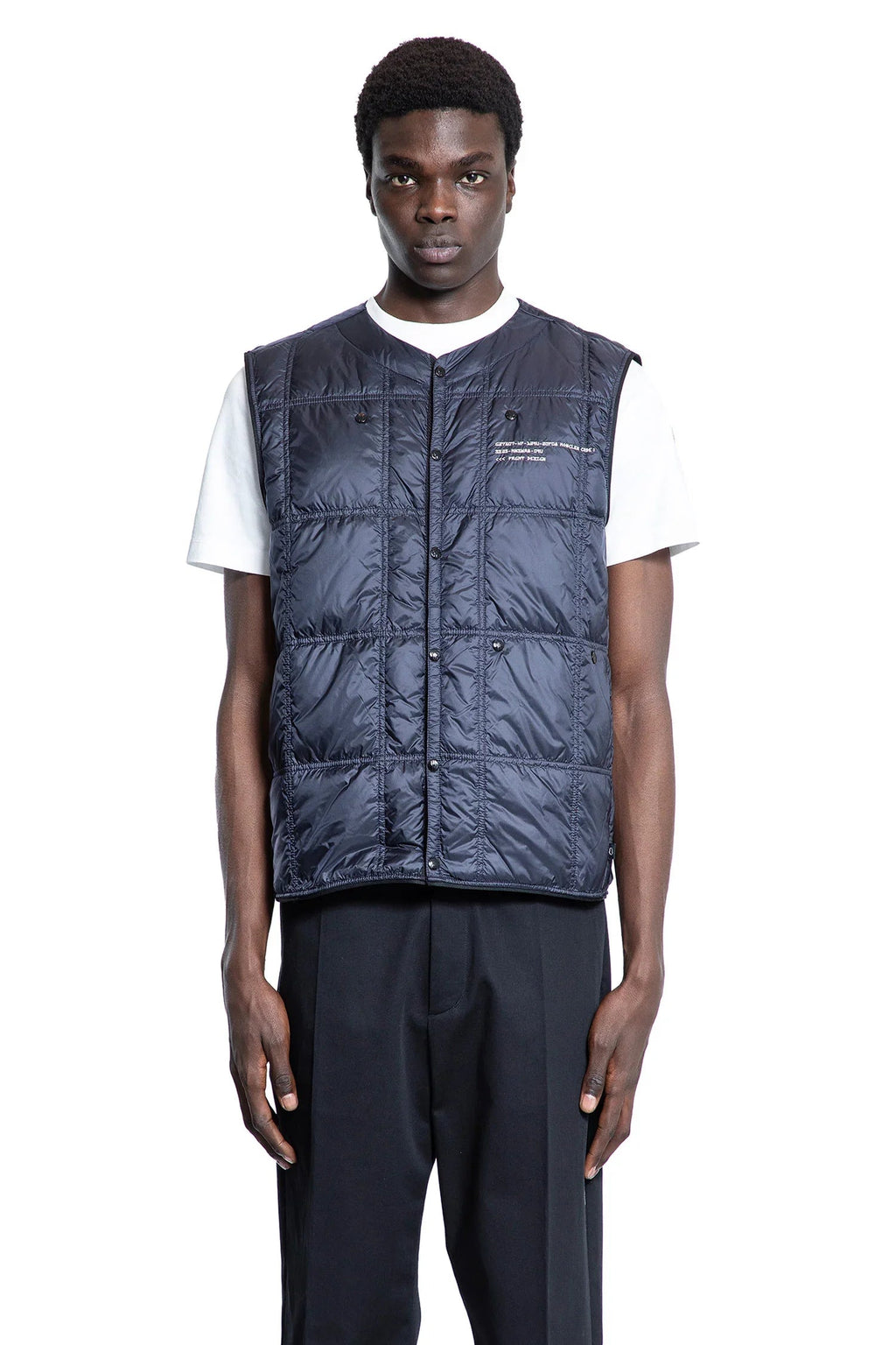 Frgmt Collaboration Vaile Down Gilet Moncler оригінал – Купити в Україні – вид ззаду
