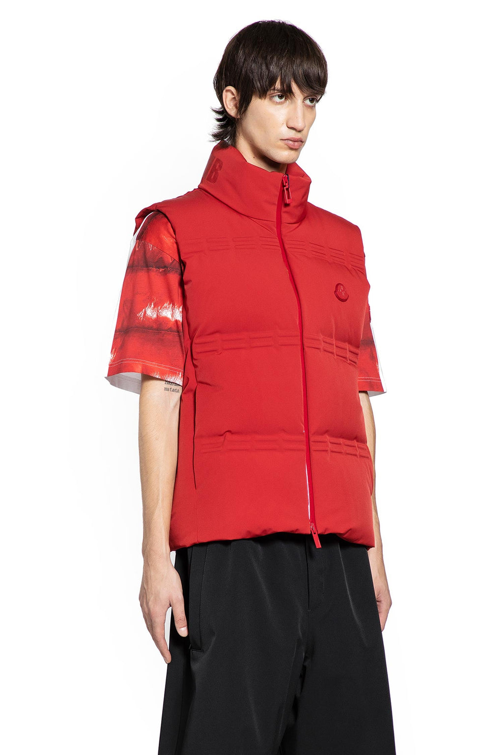 Оригінальна Asap Rocky Sparky Short Down Vest Moncler – детальний вид