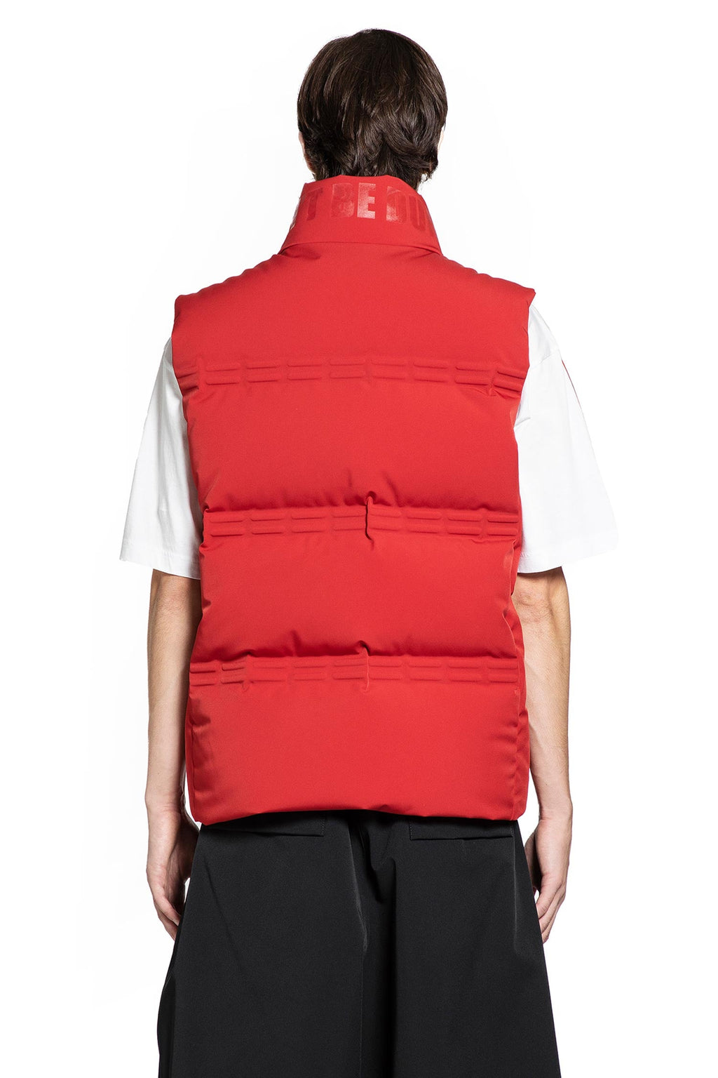 Оригінальна Asap Rocky Sparky Short Down Vest Moncler – збільшений вид