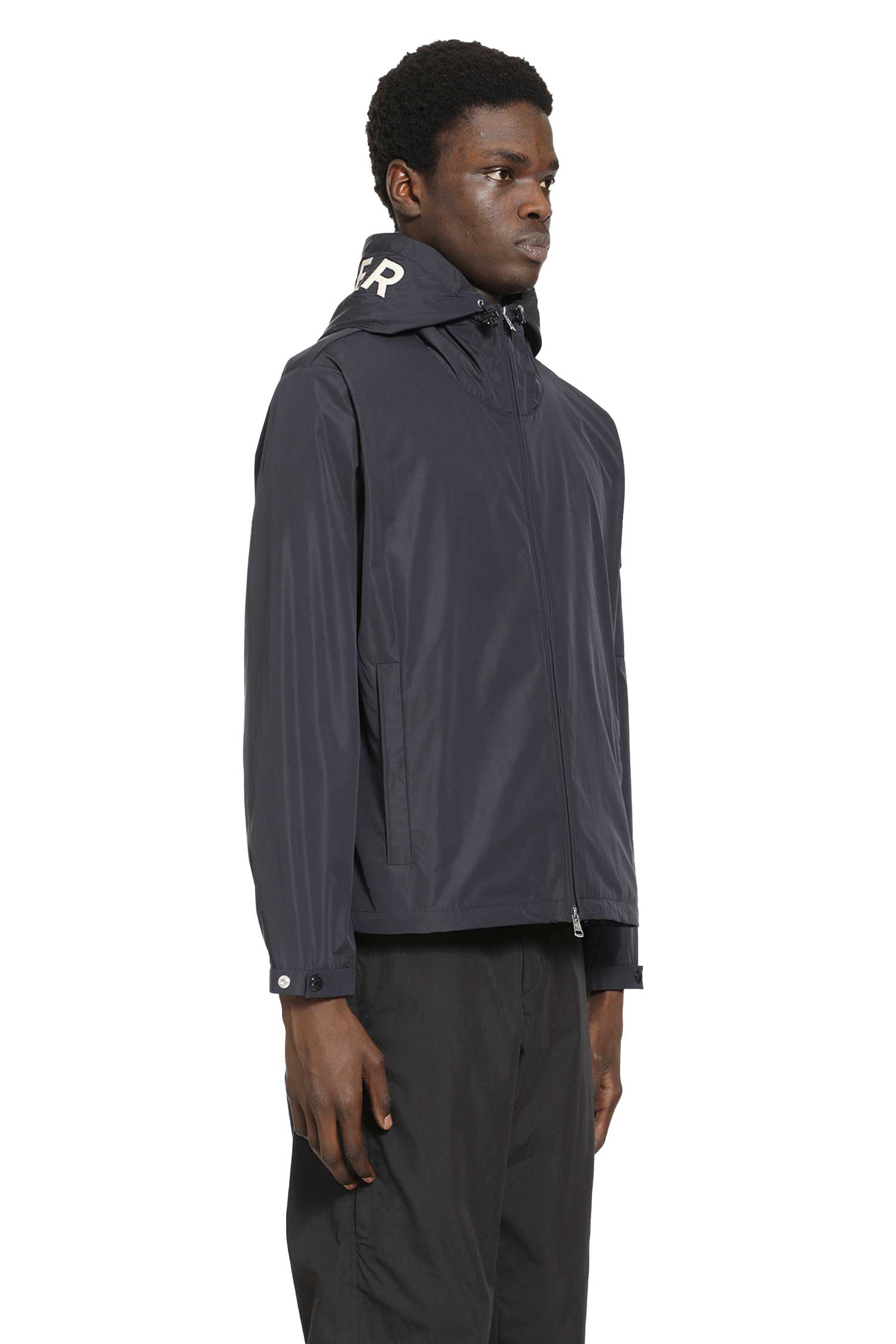 Оригінальна Sassiere Hooded Jacket Moncler – вид ззаду