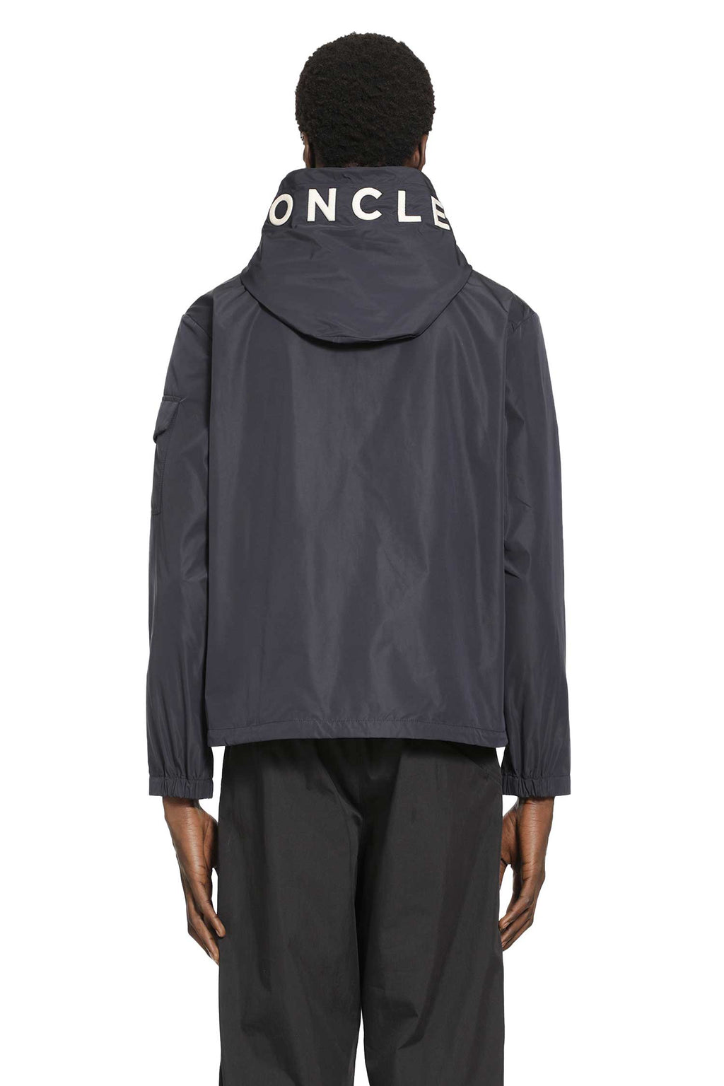 Оригінальна Sassiere Hooded Jacket Moncler – детальний вид