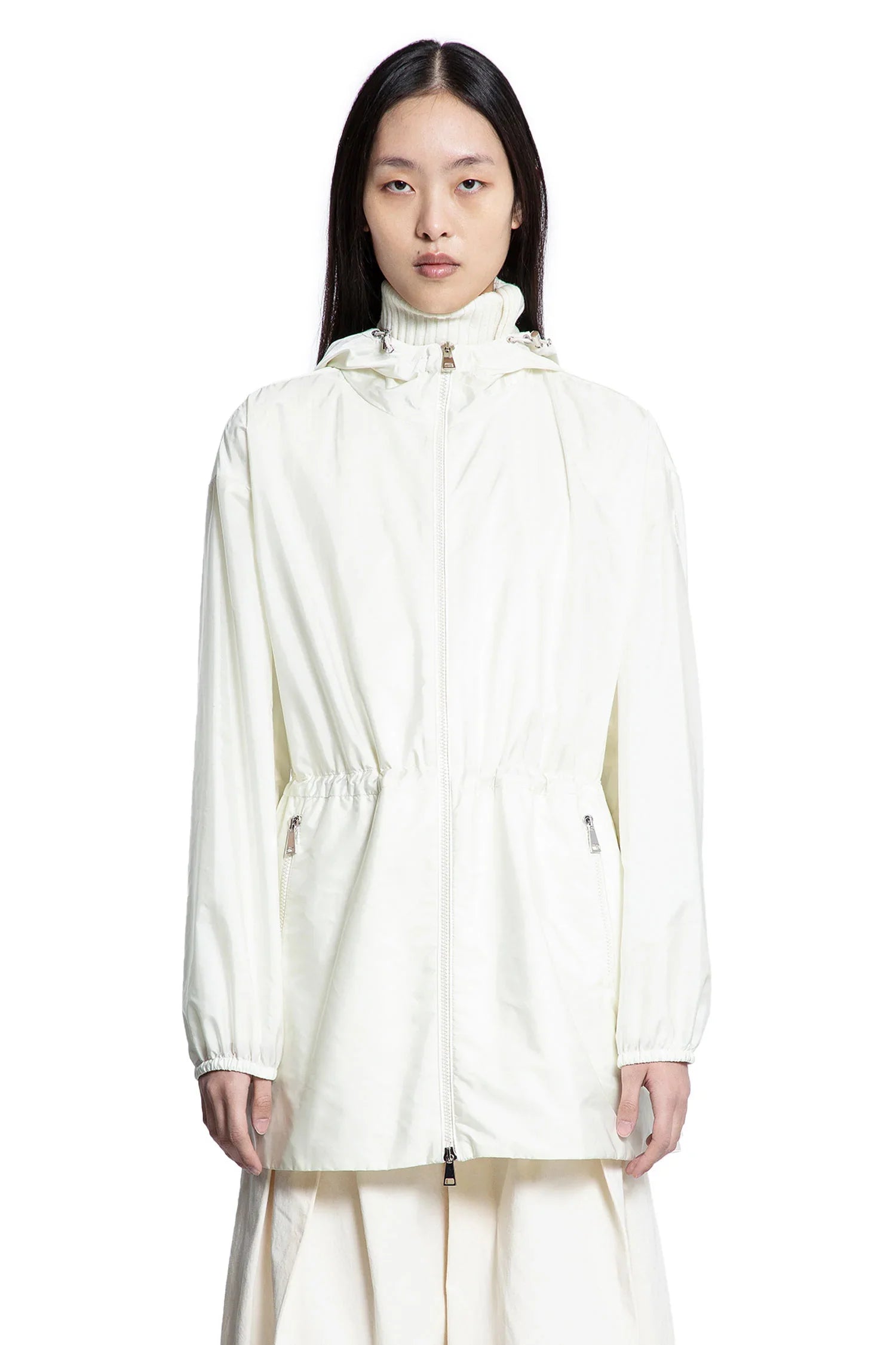 Оригінальна Woman Off White Jackets Moncler – боковий вид