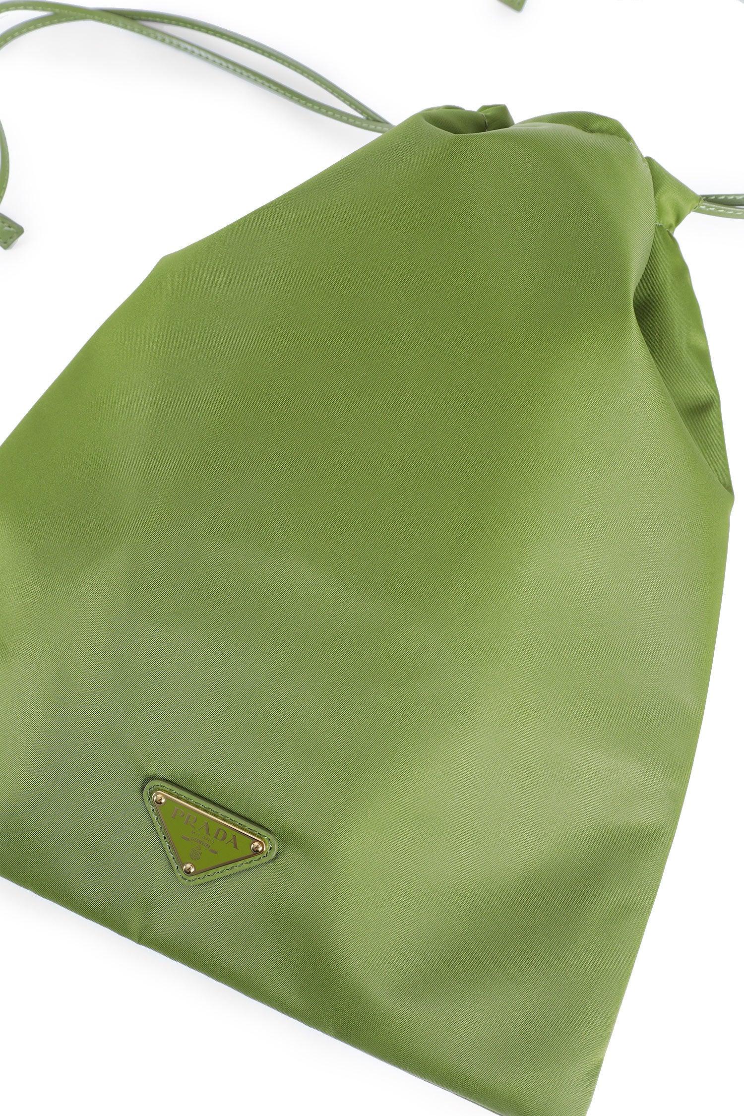 Оригінальна Re-Nylon Travel Pouch Prada – детальний вид