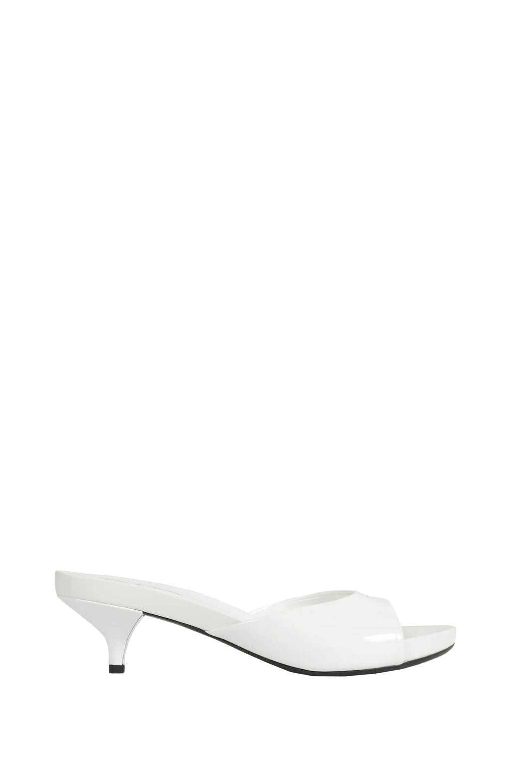 Оригінальна Patent Leather Kitten Heel Sandals Prada – боковий вид