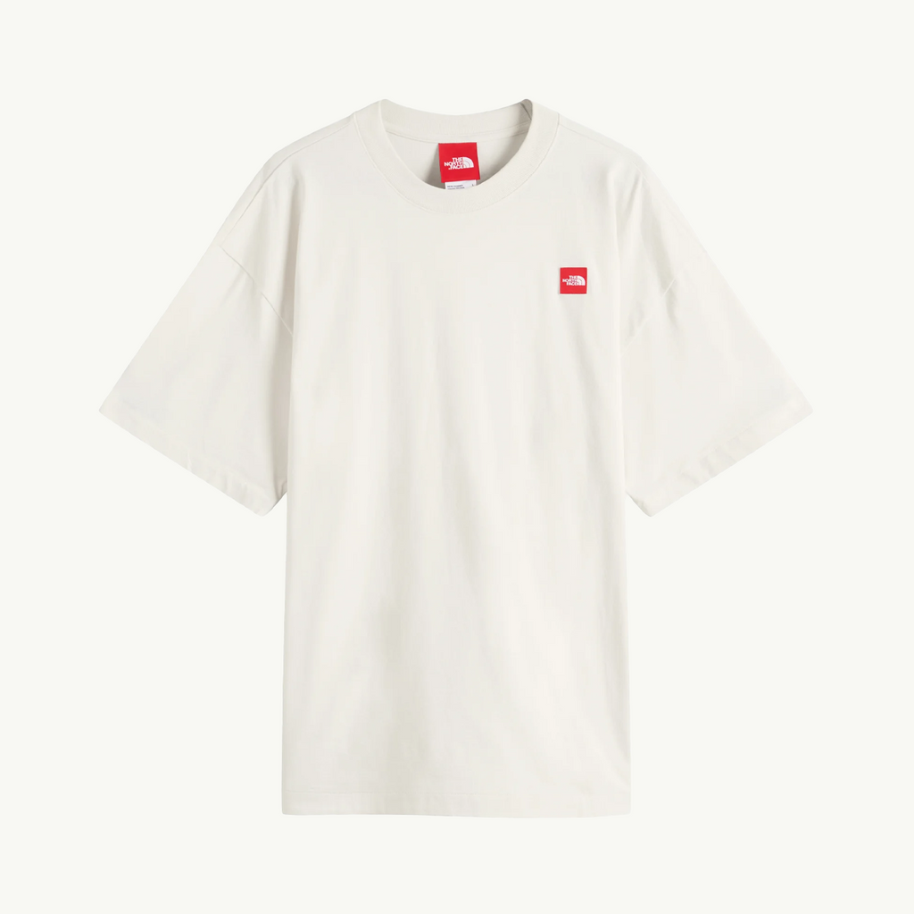 Red Box Tee The north face – Гарантія оригінальності – боковий вид