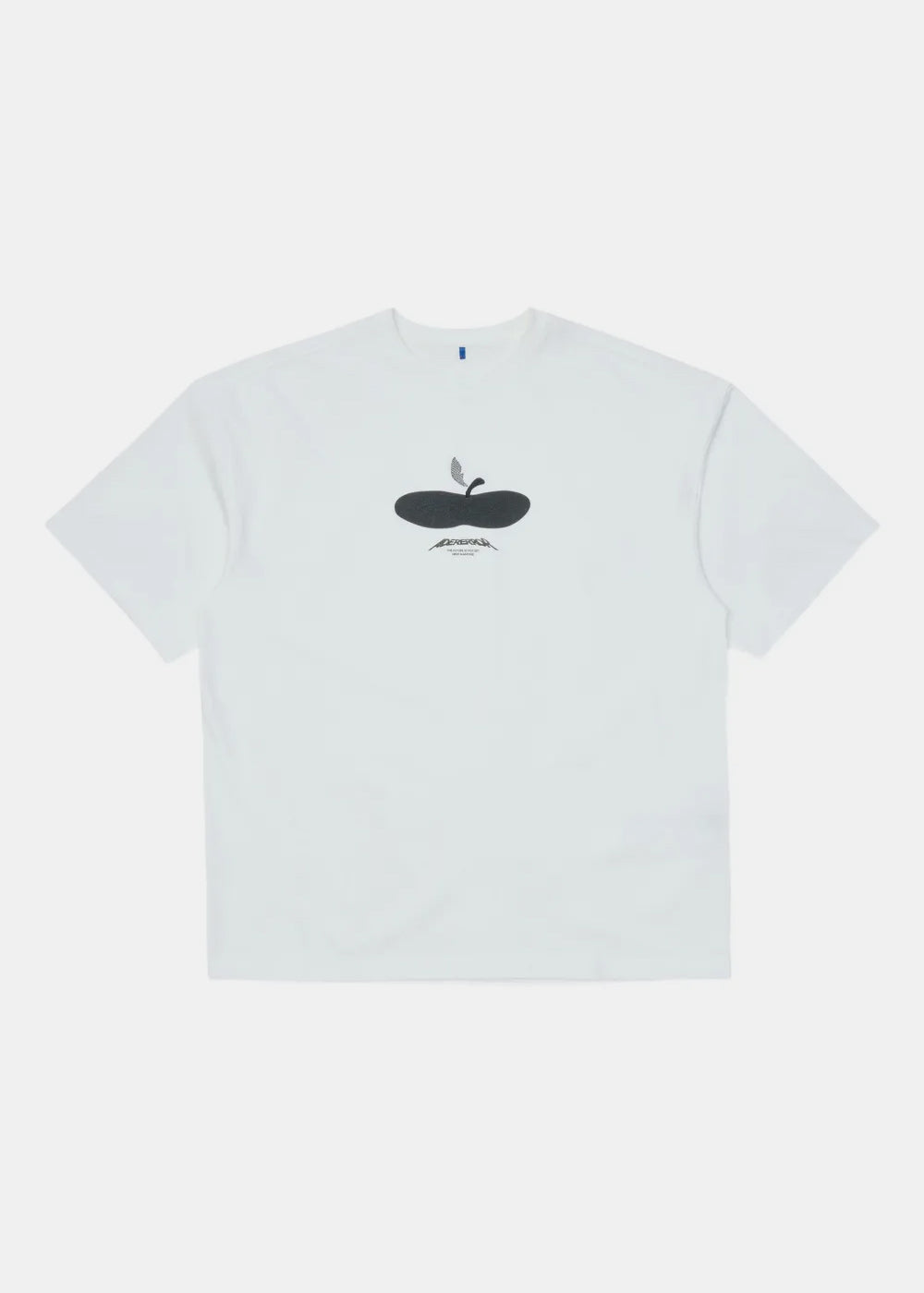 Оригінальна White Graphic-Print T-Shirt Ader error – боковий вид