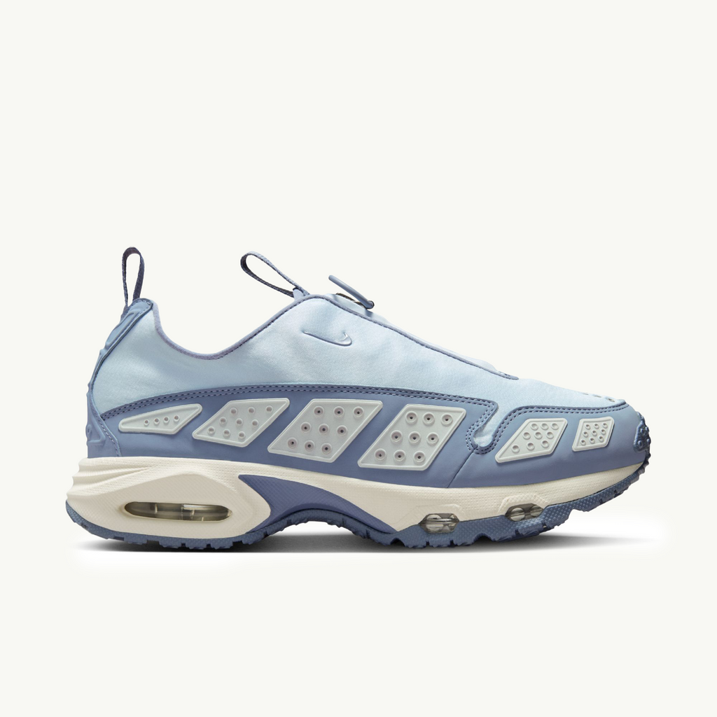 Womens Air Max Sndr NIKE – Гарантія оригінальності – боковий вид