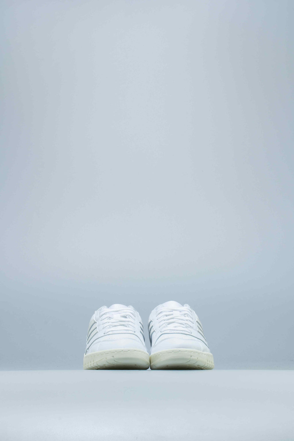 Ar Trainer Mens Shoe Adidas оригінал – Купити в Україні – вид ззаду