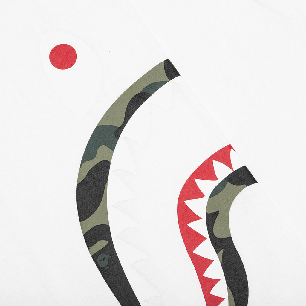 Оригінальна 1st Camo Side Shark Tee A bathing ape – детальний вид