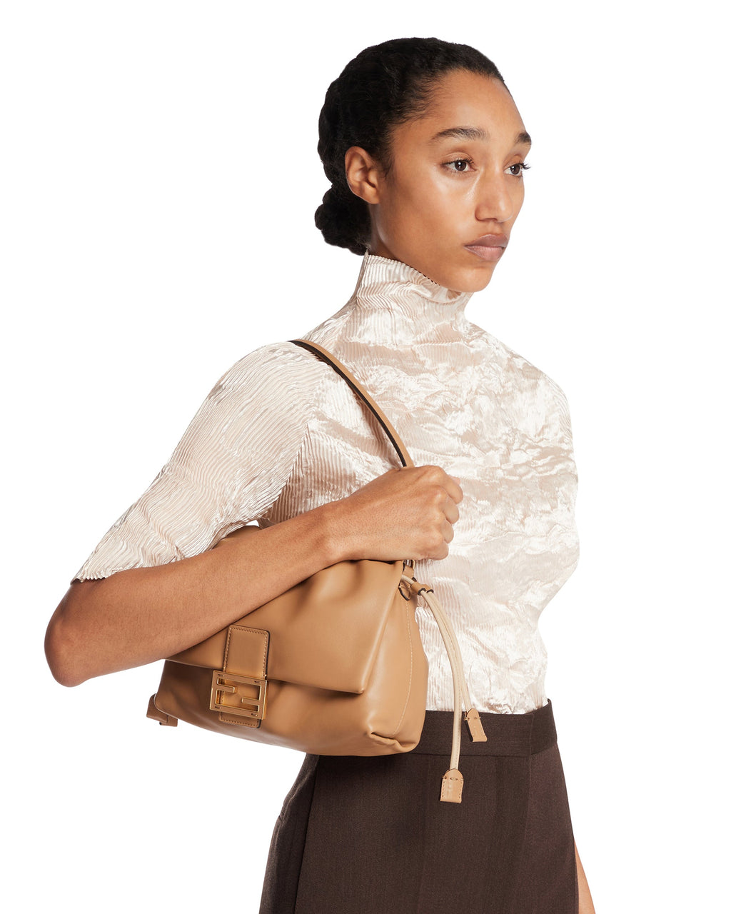 Beige Mamma Baguette Medium Bag Fendi – Гарантія оригінальності – детальний вид
