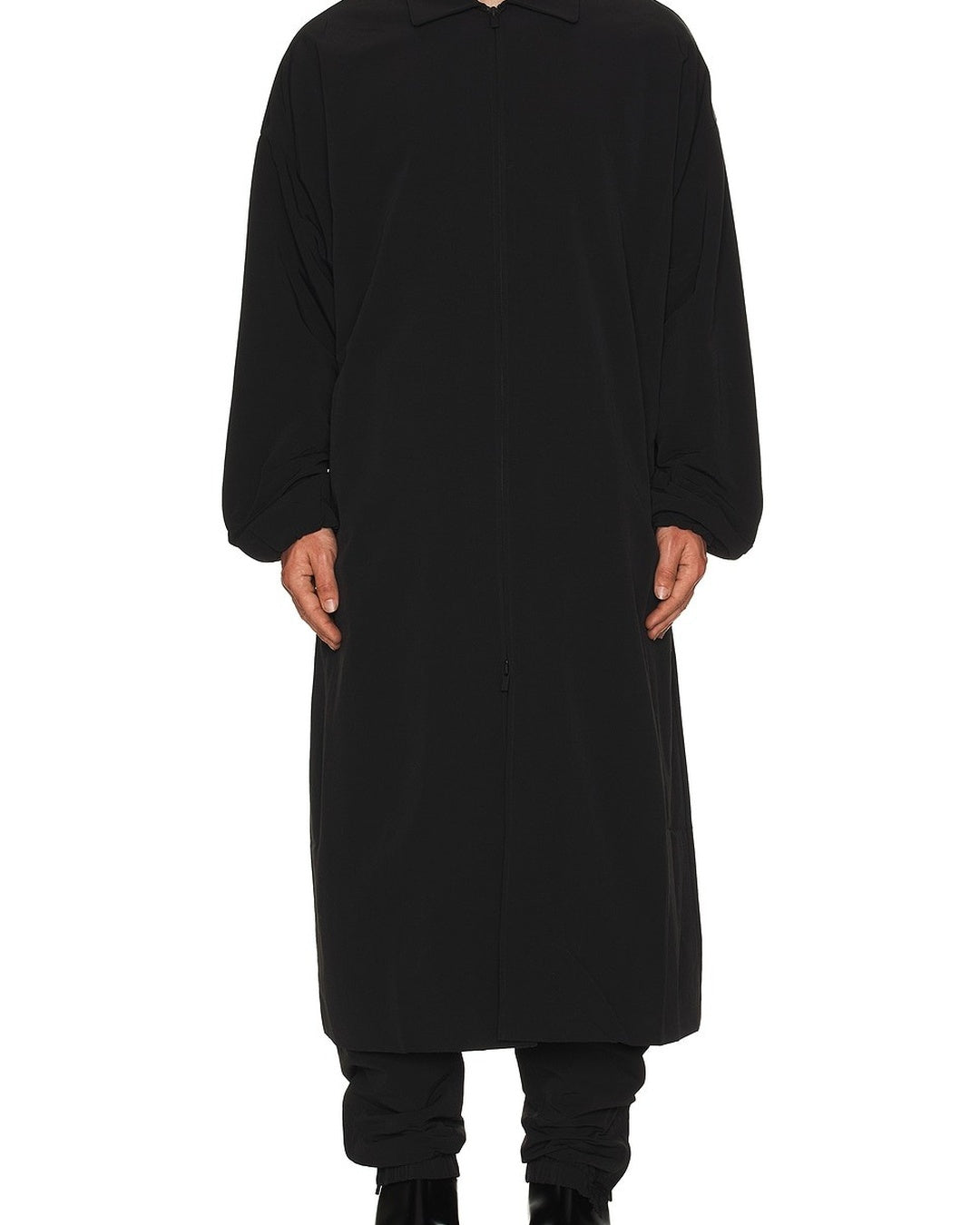 Essentials Black Nylon Trench Coat Fear of god оригінал – Купити в Україні – детальний вид - FEAR OF GOD