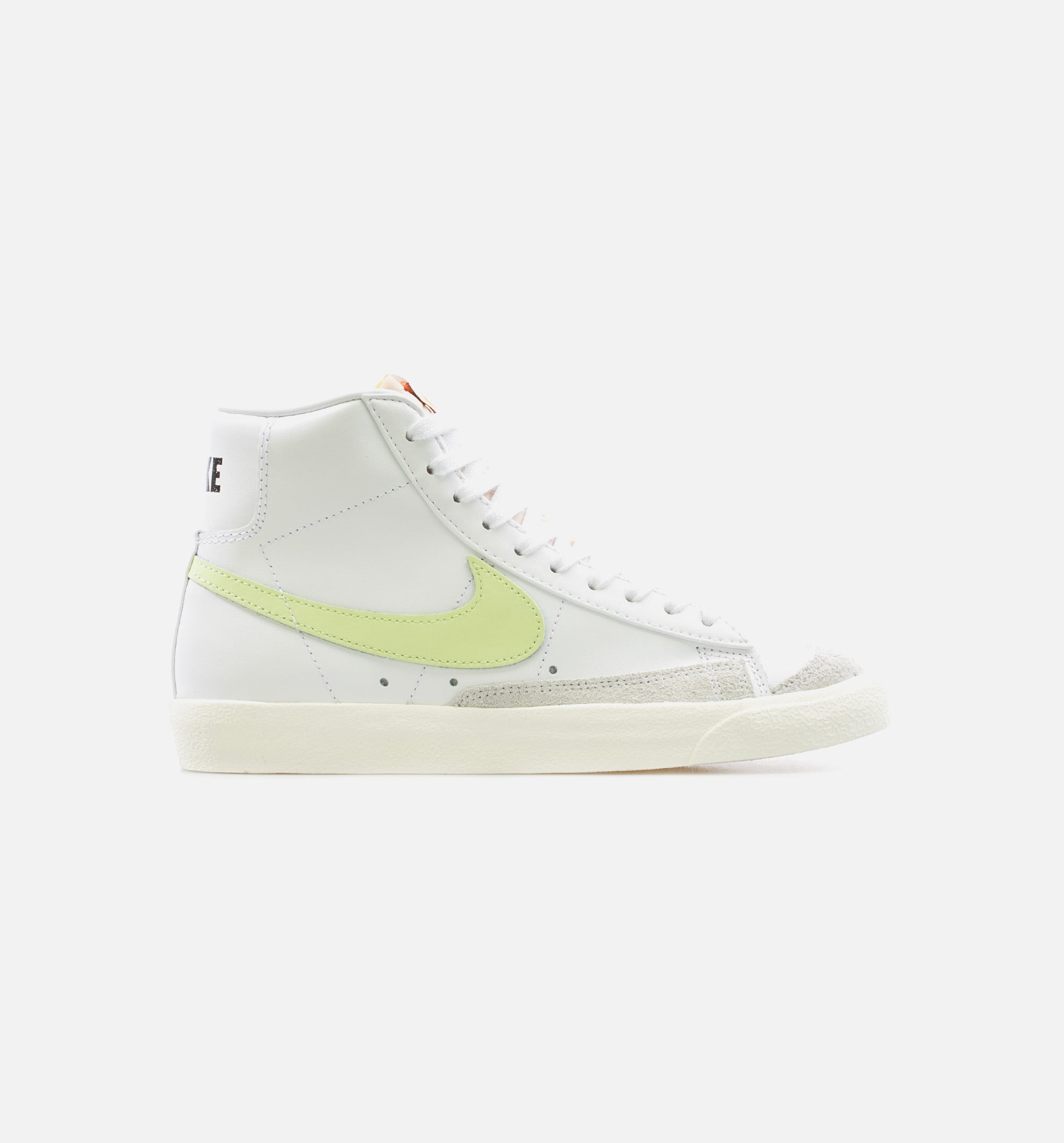 Оригінальна Blazer MID 77 Womens Lifestyle Shoe Nike – боковий вид