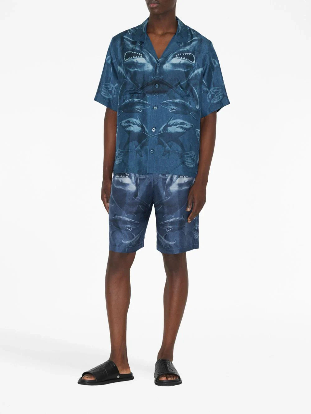 Shark-Print Silk Shorts Burberry – Гарантія оригінальності – вид ззаду