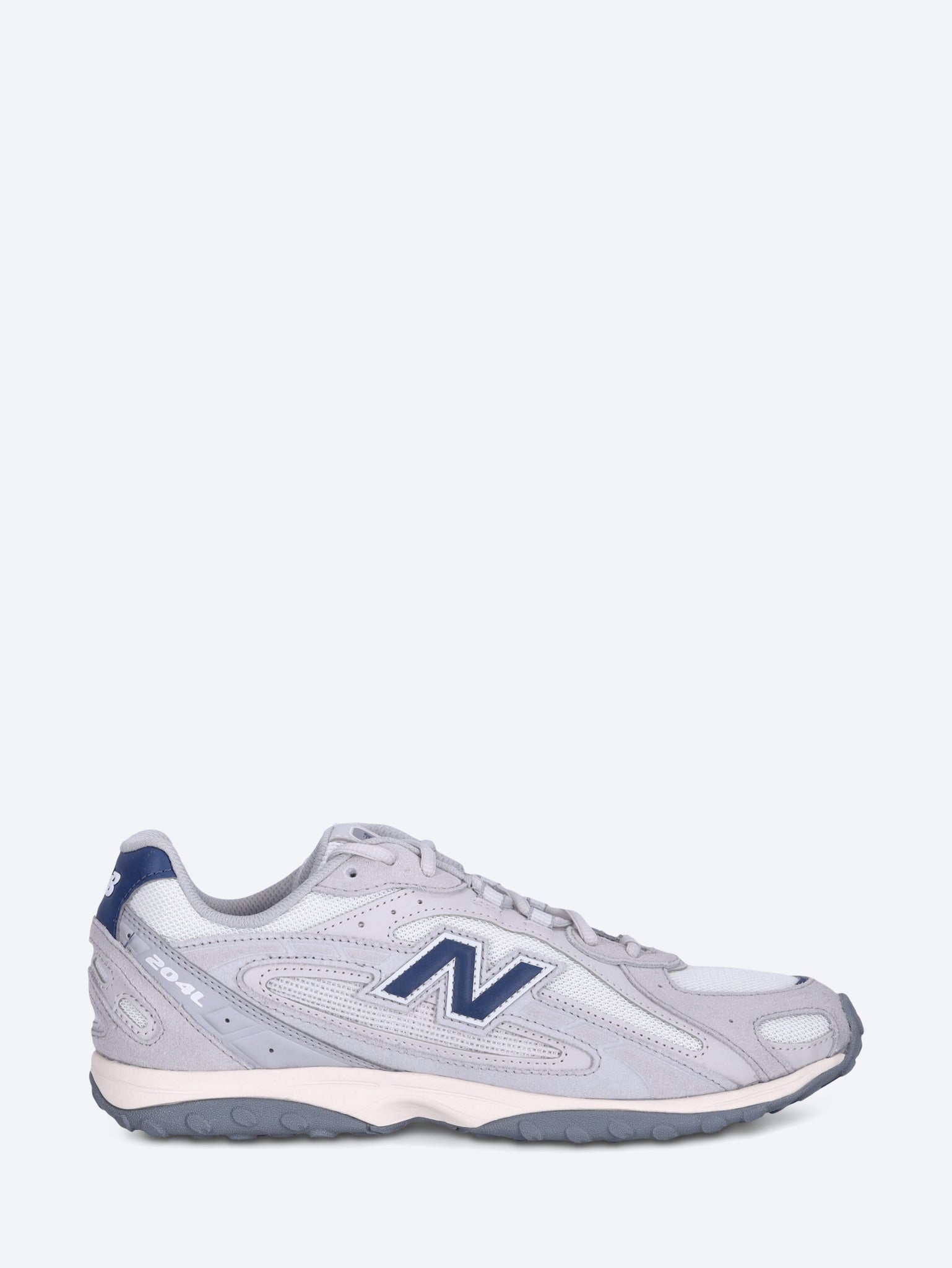 Оригінальна 204l Sneakers New balance – боковий вид