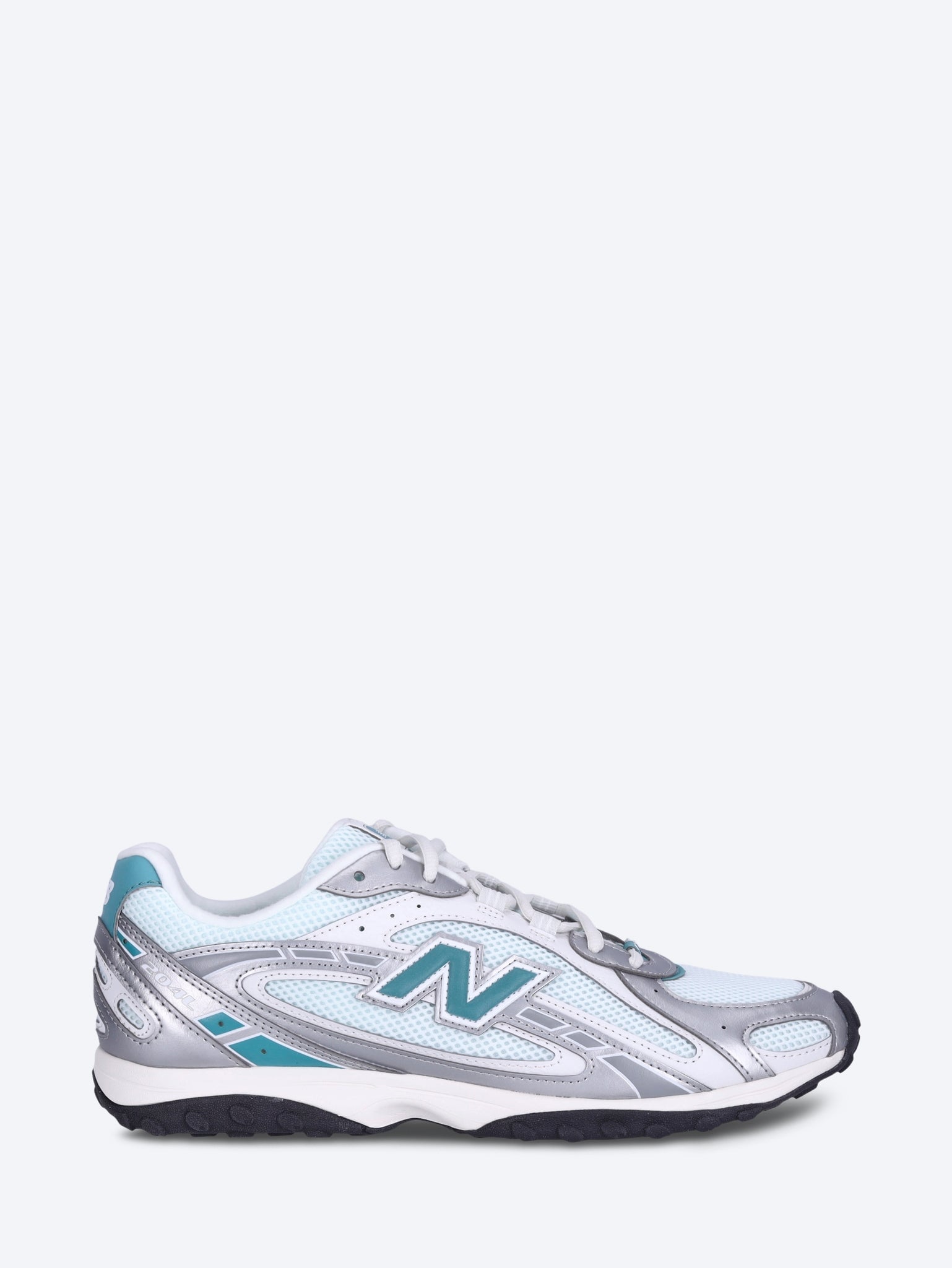 Оригінальна 204l Sneakers New balance – боковий вид