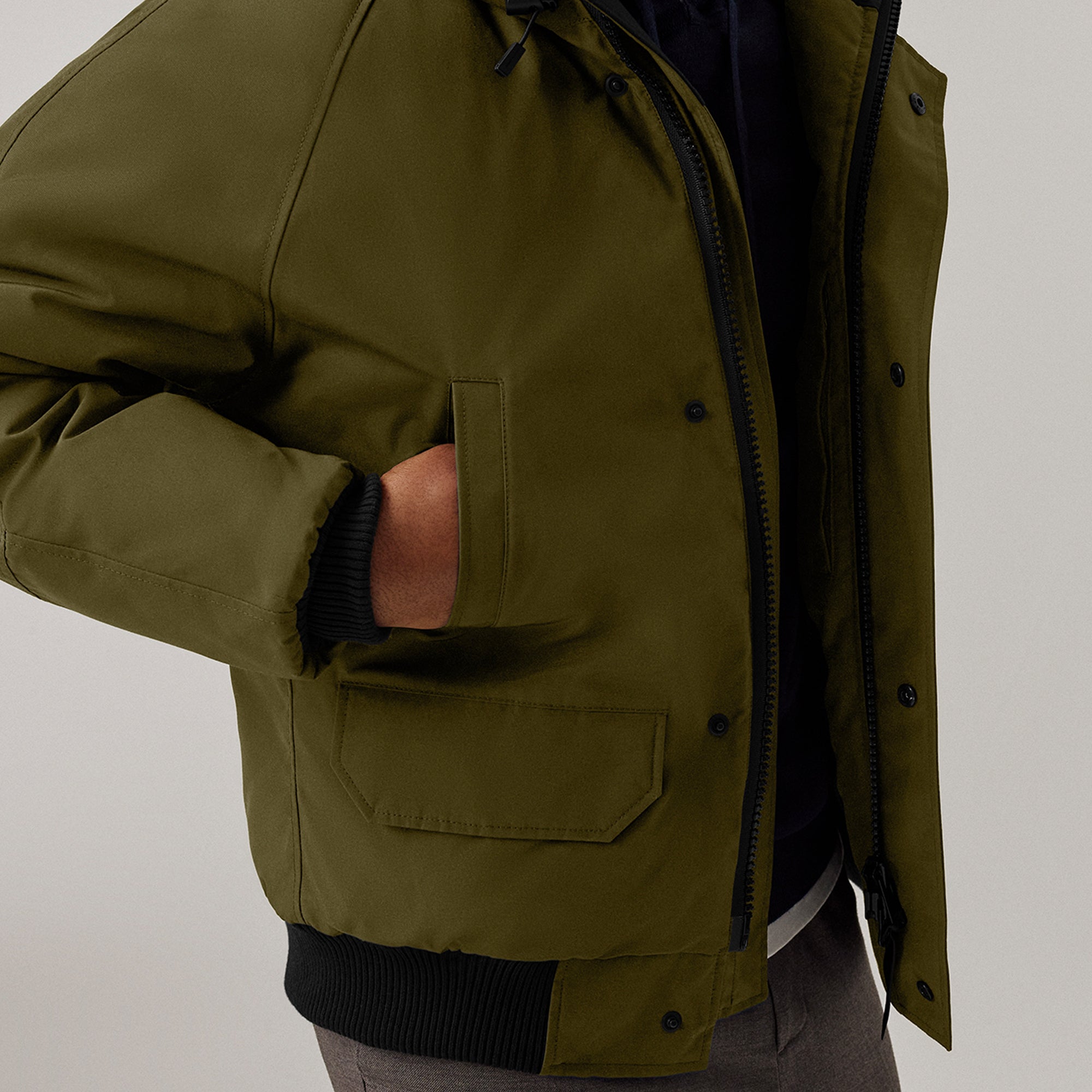 Оригінальна Mens Chilliwack Bomber Jacket Canada goose – детальний вид