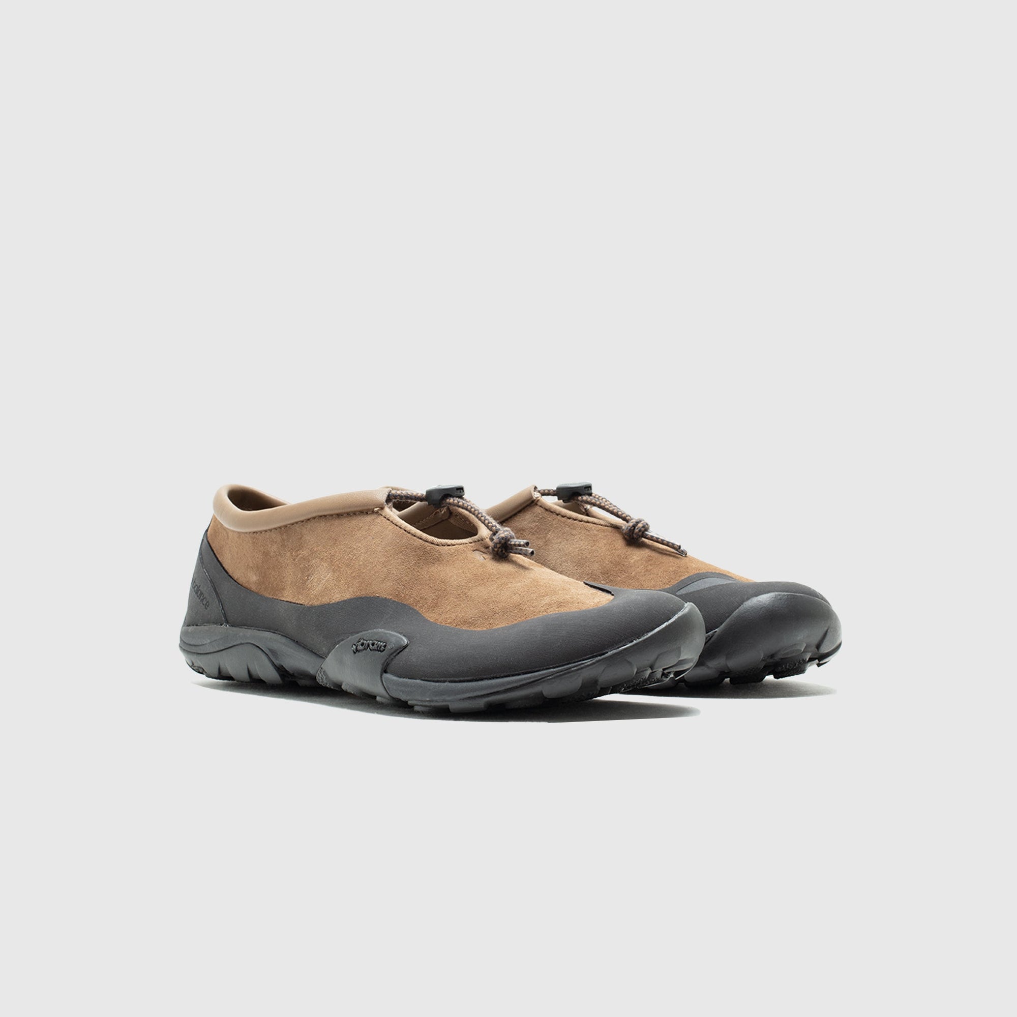Оригінальна Mt10tok2 Tokyo Design Studio New balance – вид ззаду