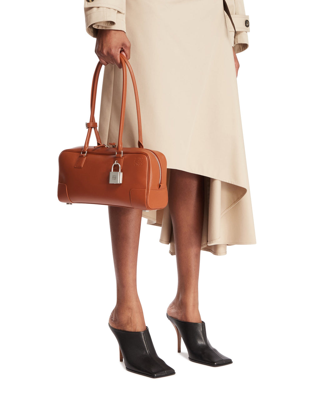 Brown Amazona 31 Cropped Bag Loewe оригінал – Купити в Україні – детальний вид