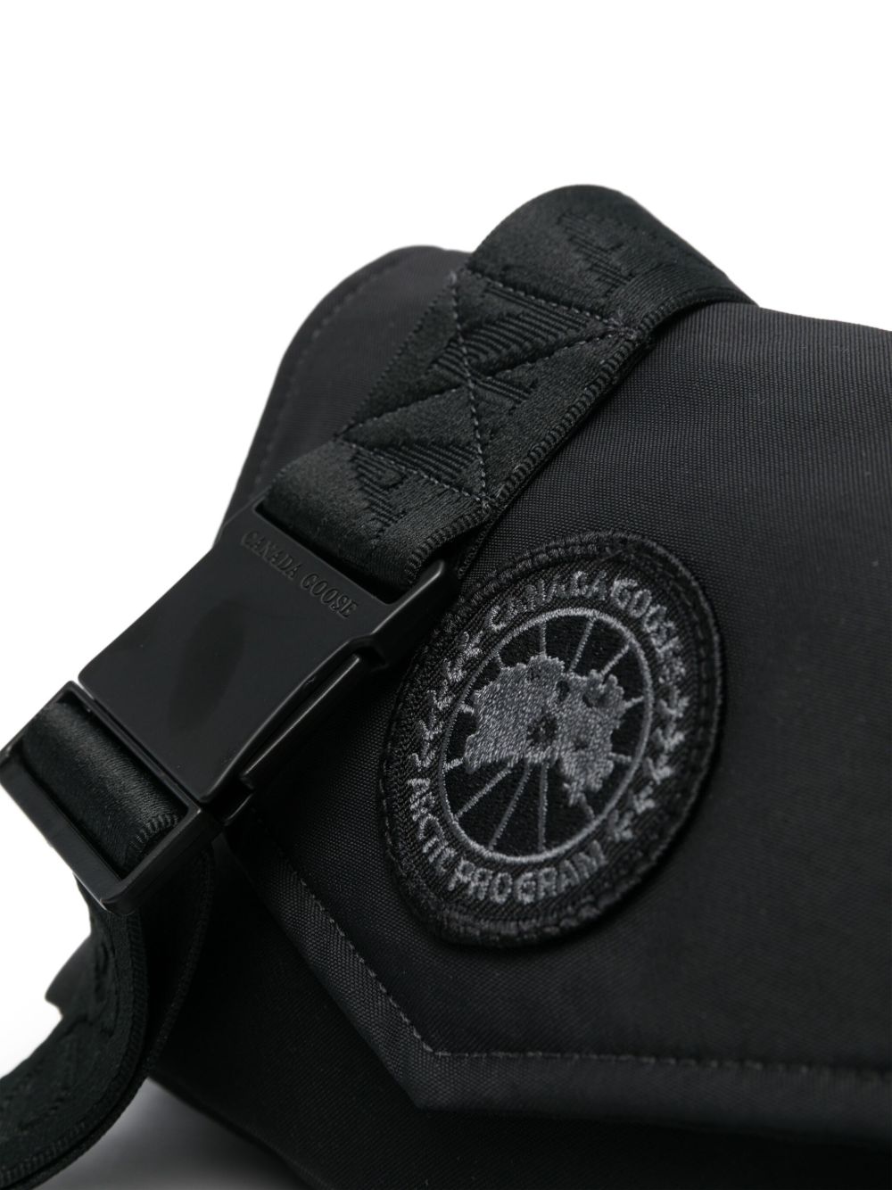 Logo-Patch Belt Bag Canada goose оригінал – Купити в Україні – вид ззаду