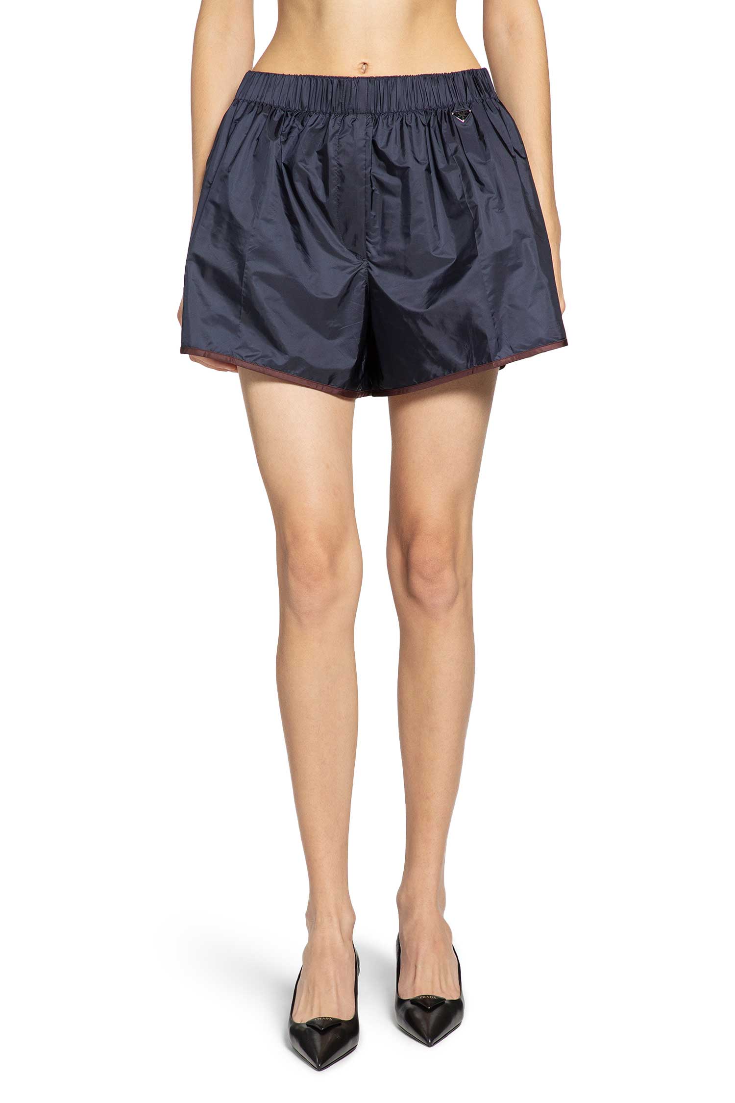 Re-Nylon Shorts Prada оригінал – Купити в Україні – вид ззаду