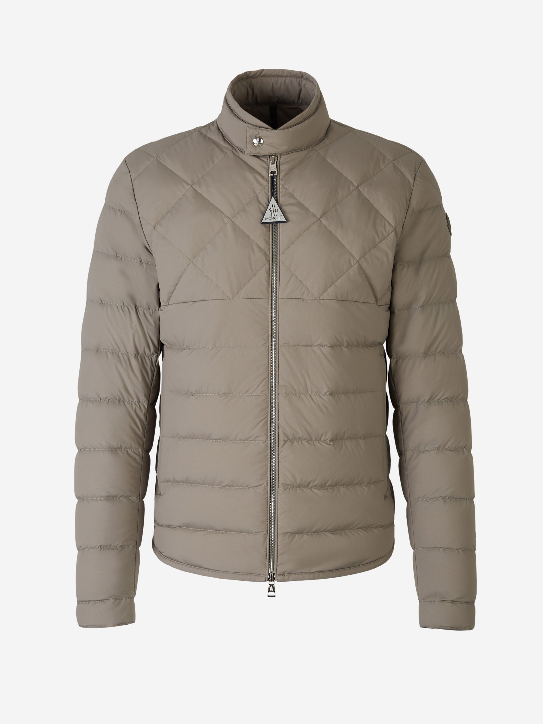 Moncler Outerwear оригінал | Швидка доставка Україна – боковий вид
