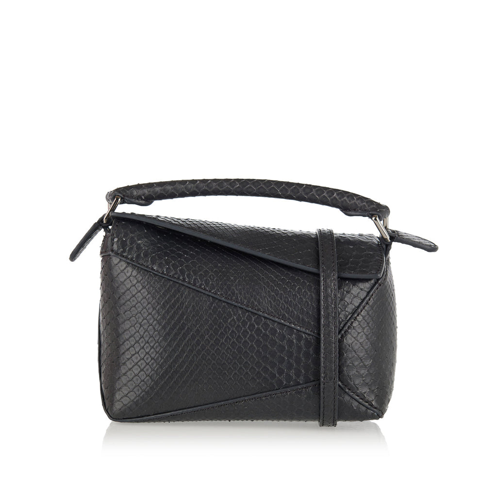 Оригінальна Puzzle Mini Snakeskin Leather Bag Loewe – боковий вид