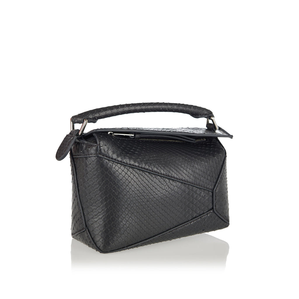Оригінальна Puzzle Mini Snakeskin Leather Bag Loewe – вид ззаду