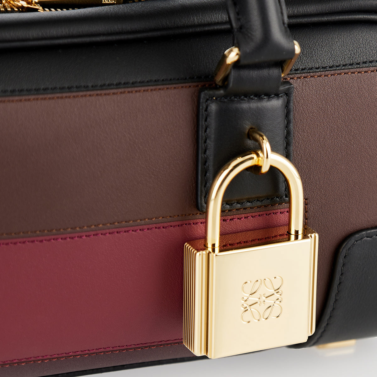 Оригінальна Josef Albers Amazona 23 Leather Shoulder Bag Loewe – збільшений вид