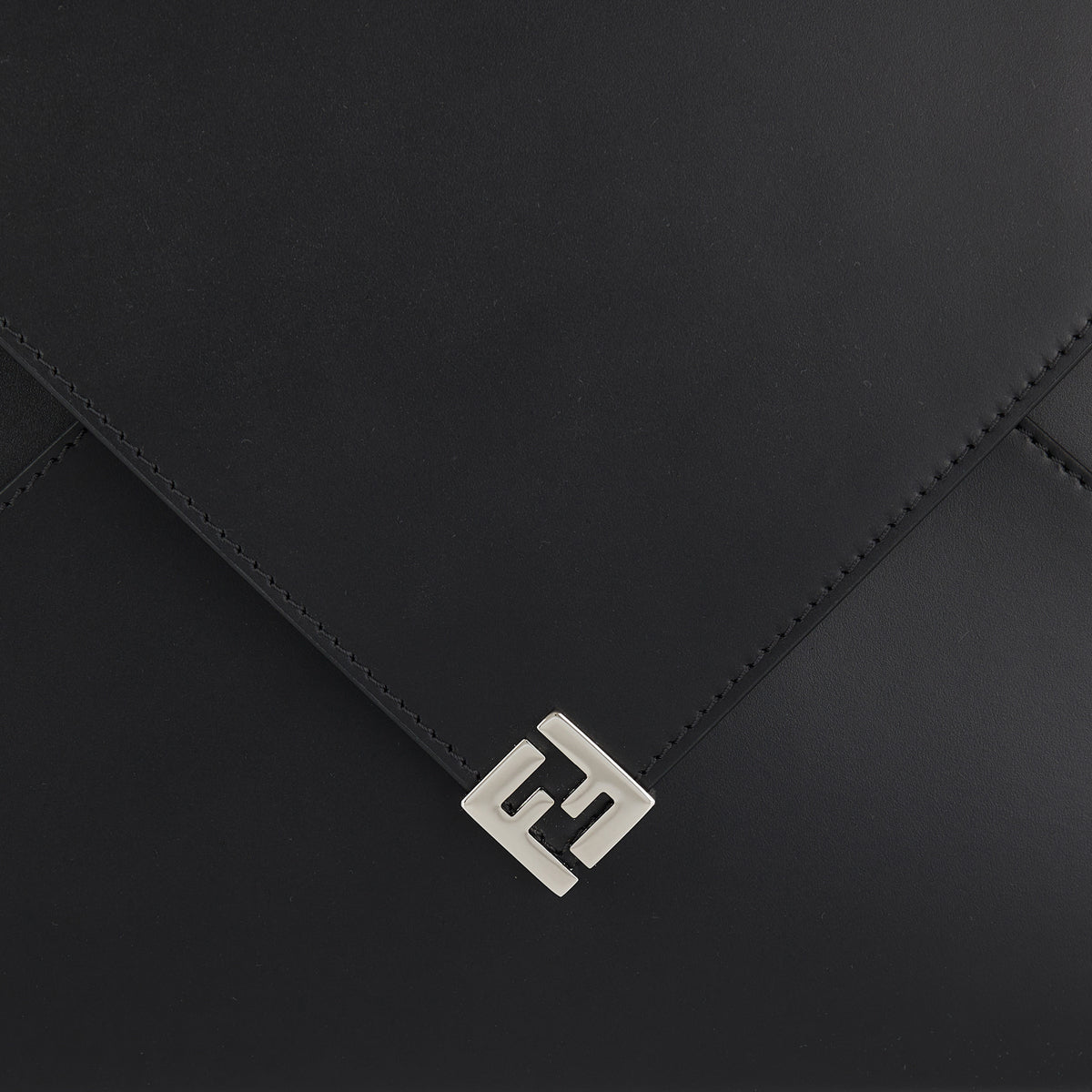 Ff Squared Flat Pouch Fendi – Гарантія оригінальності – збільшений вид