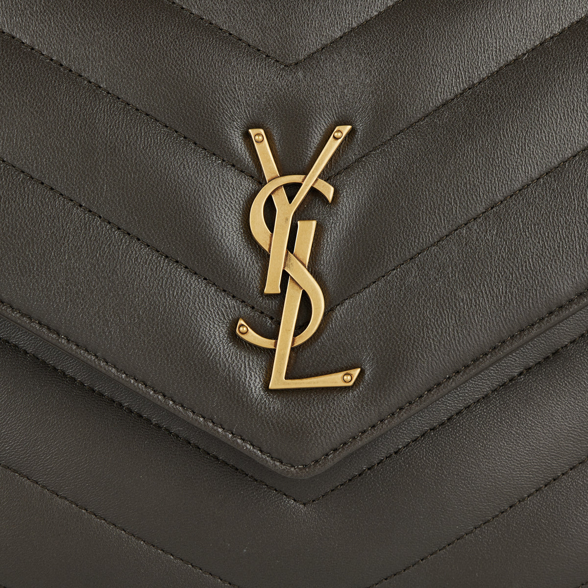 Оригінальна Loulou Large Matelassé Leather Shoulder Bag Saint laurent – збільшений вид