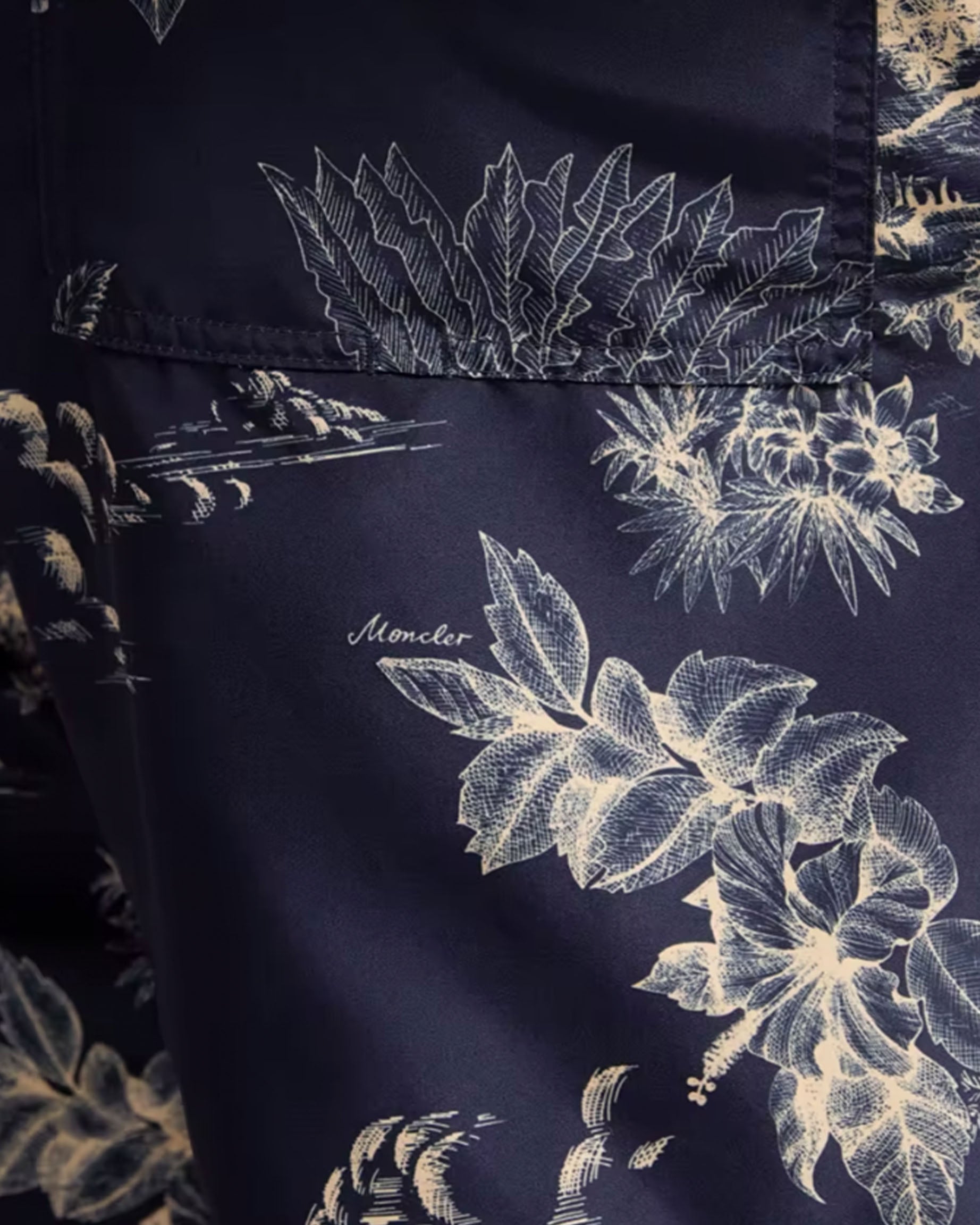 Floral Print Swim Shorts Moncler – Гарантія оригінальності – детальний вид