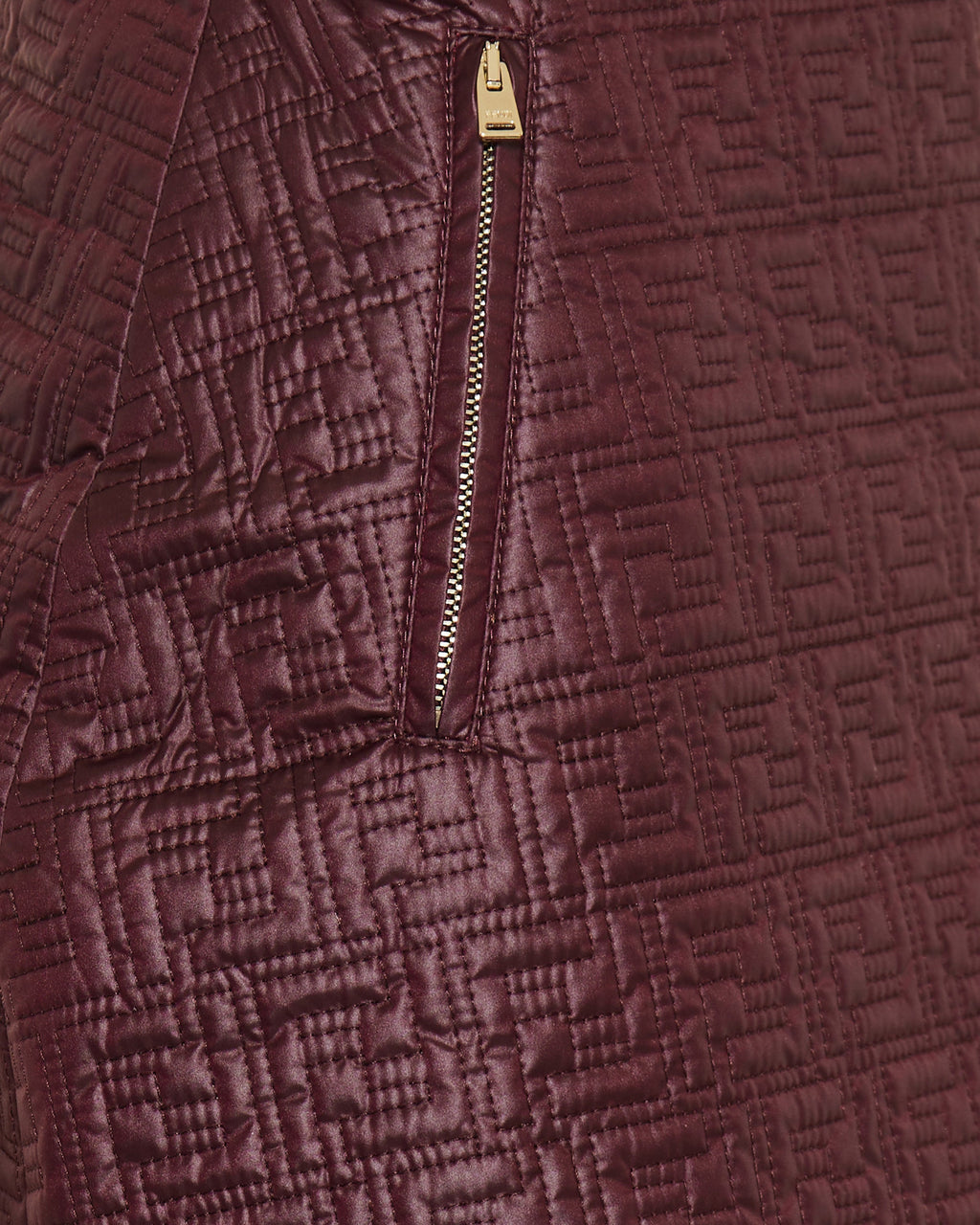 Quilted Logo Pattern Mini Skirt Fendi оригінал – Купити в Україні – збільшений вид