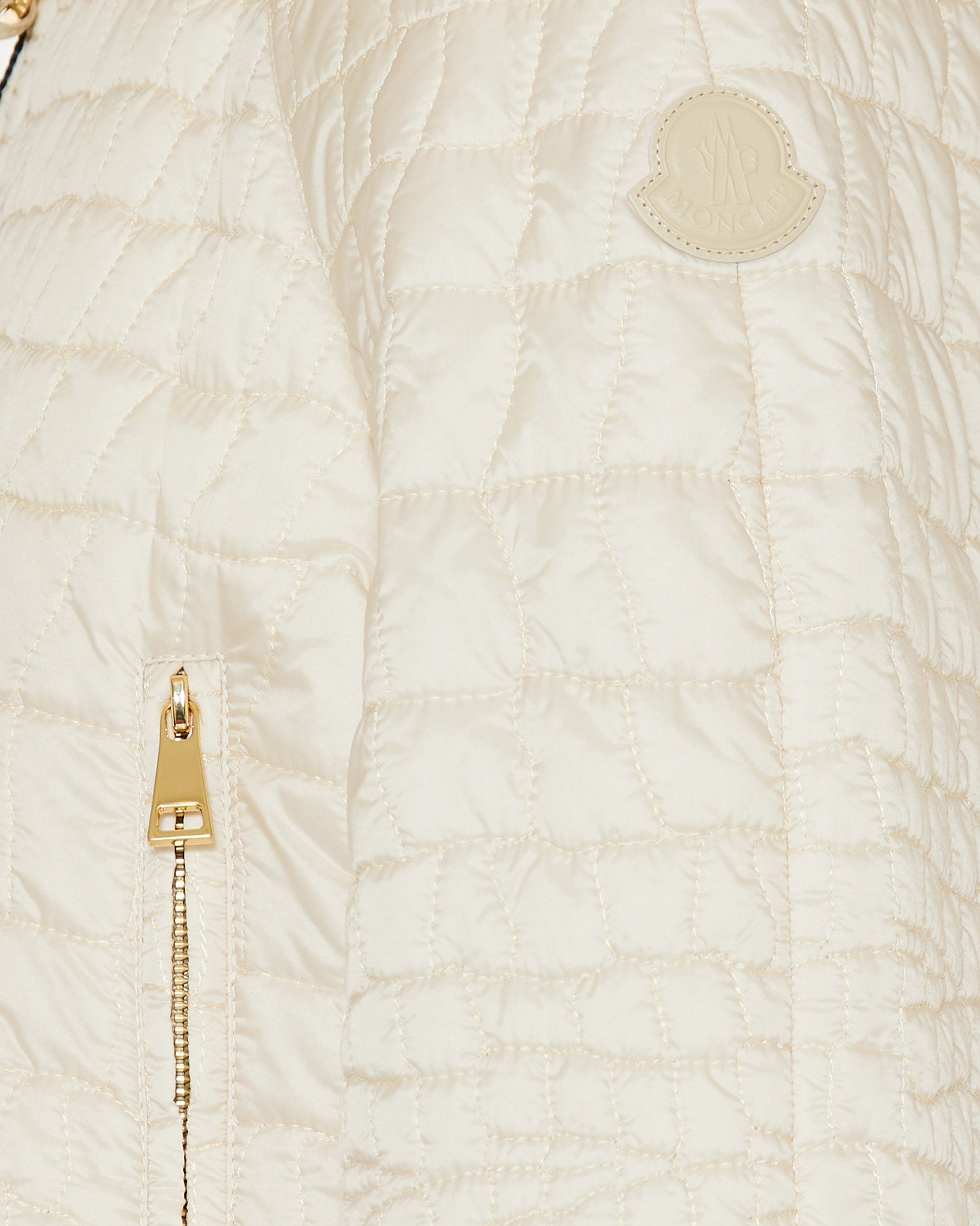 Aubrieta Geometric-Quilted Short Down Jacket Moncler – Гарантія оригінальності – збільшений вид