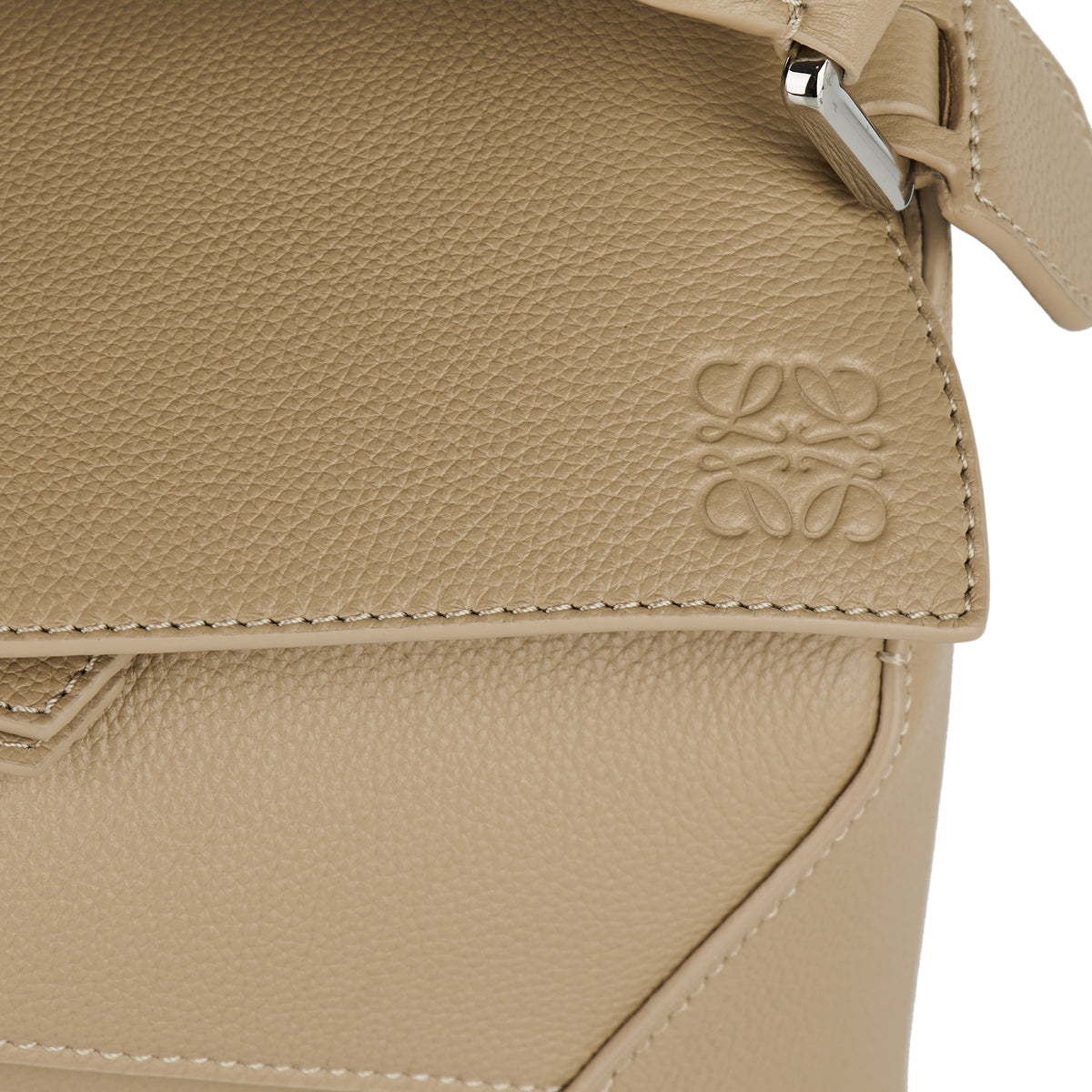 Puzzle Edge Small Leather Bag Loewe – Гарантія оригінальності – збільшений вид