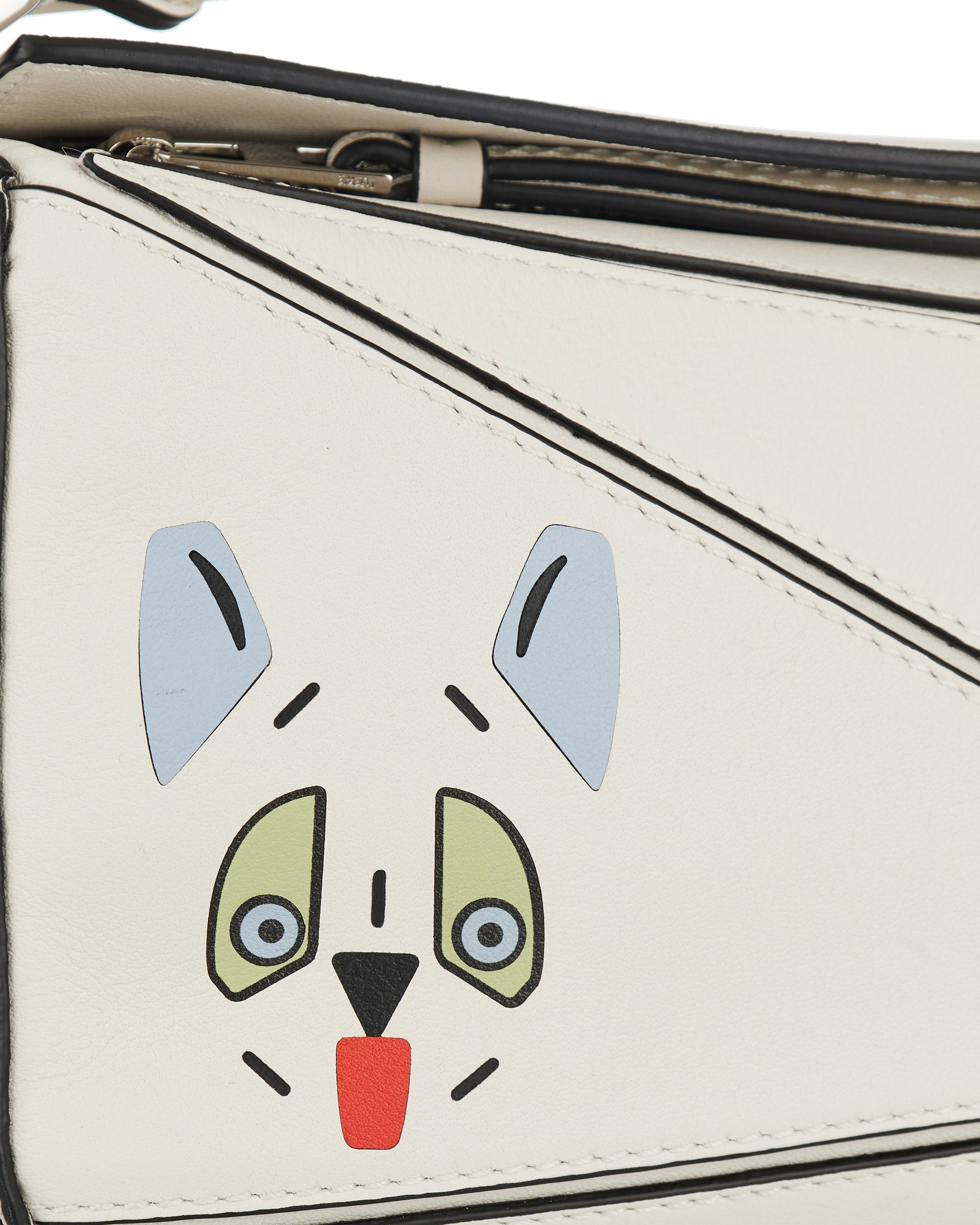 Оригінальна Futurist Cat Mini Puzzle Leather Bag Loewe – збільшений вид