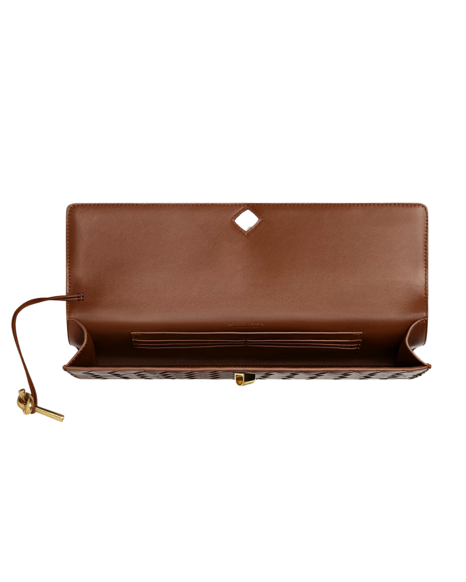 Andiamo Intrecciato Leather Clutch Bag Bottega veneta оригінал – Купити в Україні – детальний вид